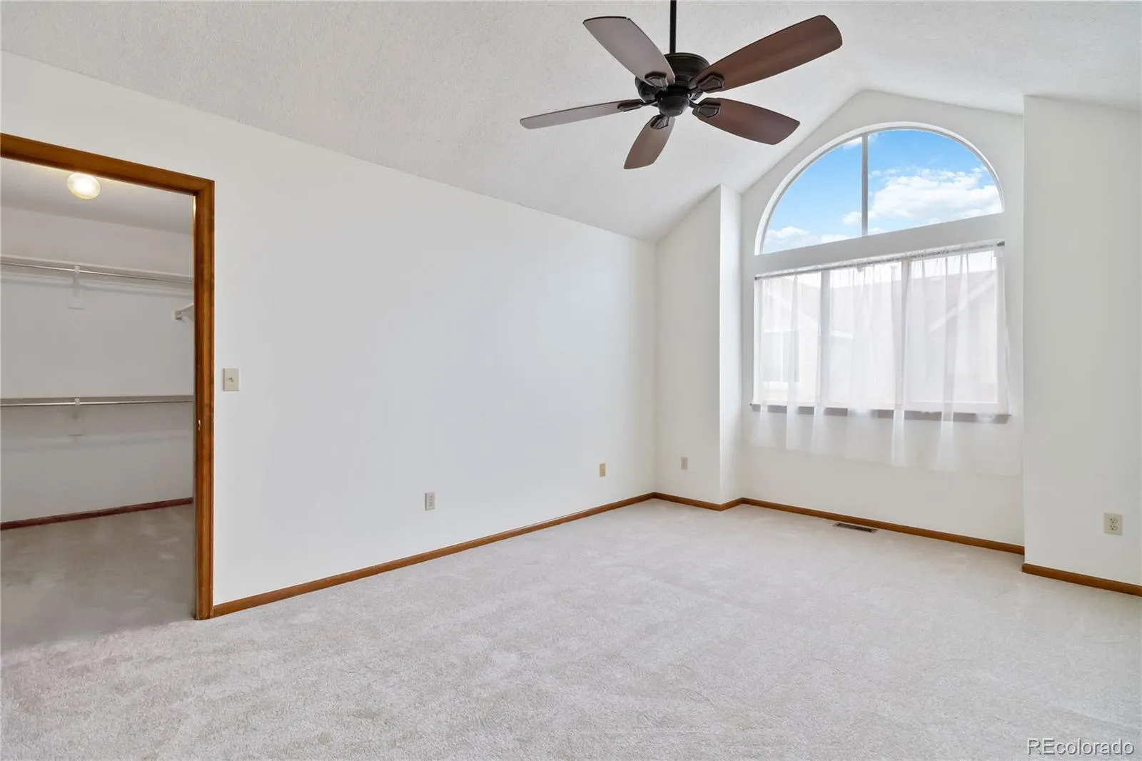2136 S Scranton Way Aurora CO 80014 MLS #REC8449564 04162026003649 1600 8
