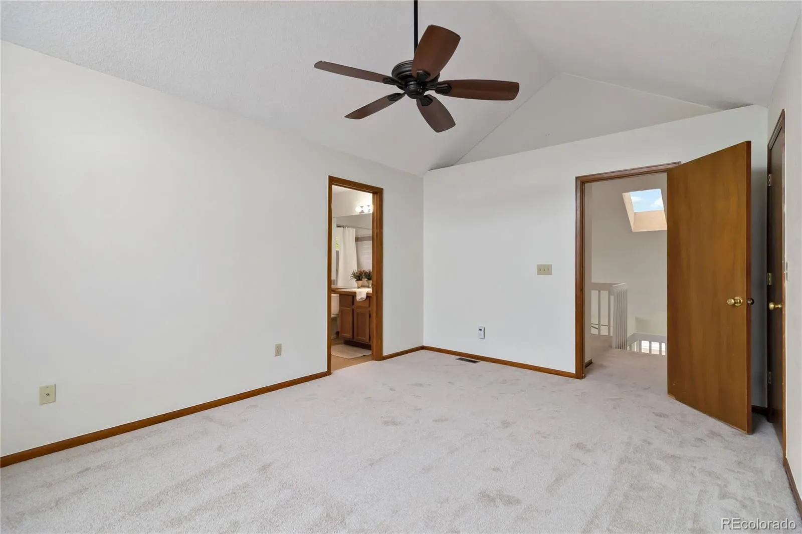 2136 S Scranton Way Aurora CO 80014 MLS #REC8449564 04162026003649 1600 9