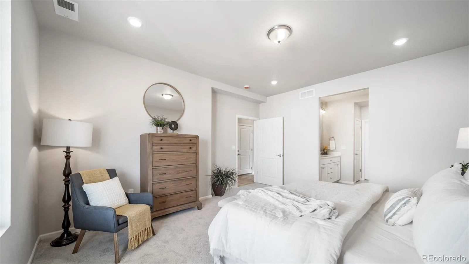 5170 N Quatar Street Aurora CO 80019 | MLS #REC8450771 08192026174928 1600 20