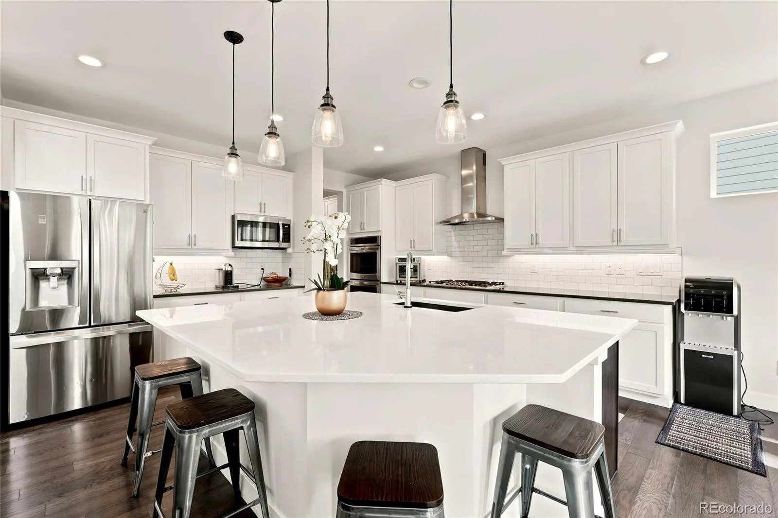 8753 Dunraven Street Arvada CO 80007 MLS #REC8451598 07072026200120 1600 9