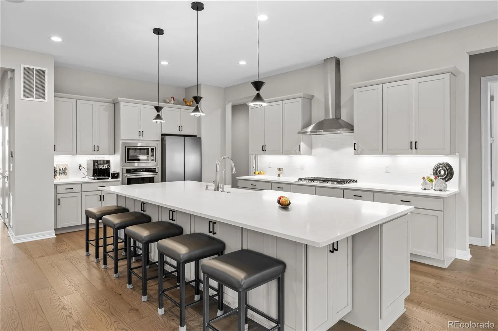 838 Bahia Point Castle Rock CO 80104 | MLS #REC8451707 08142026023505 1600 2