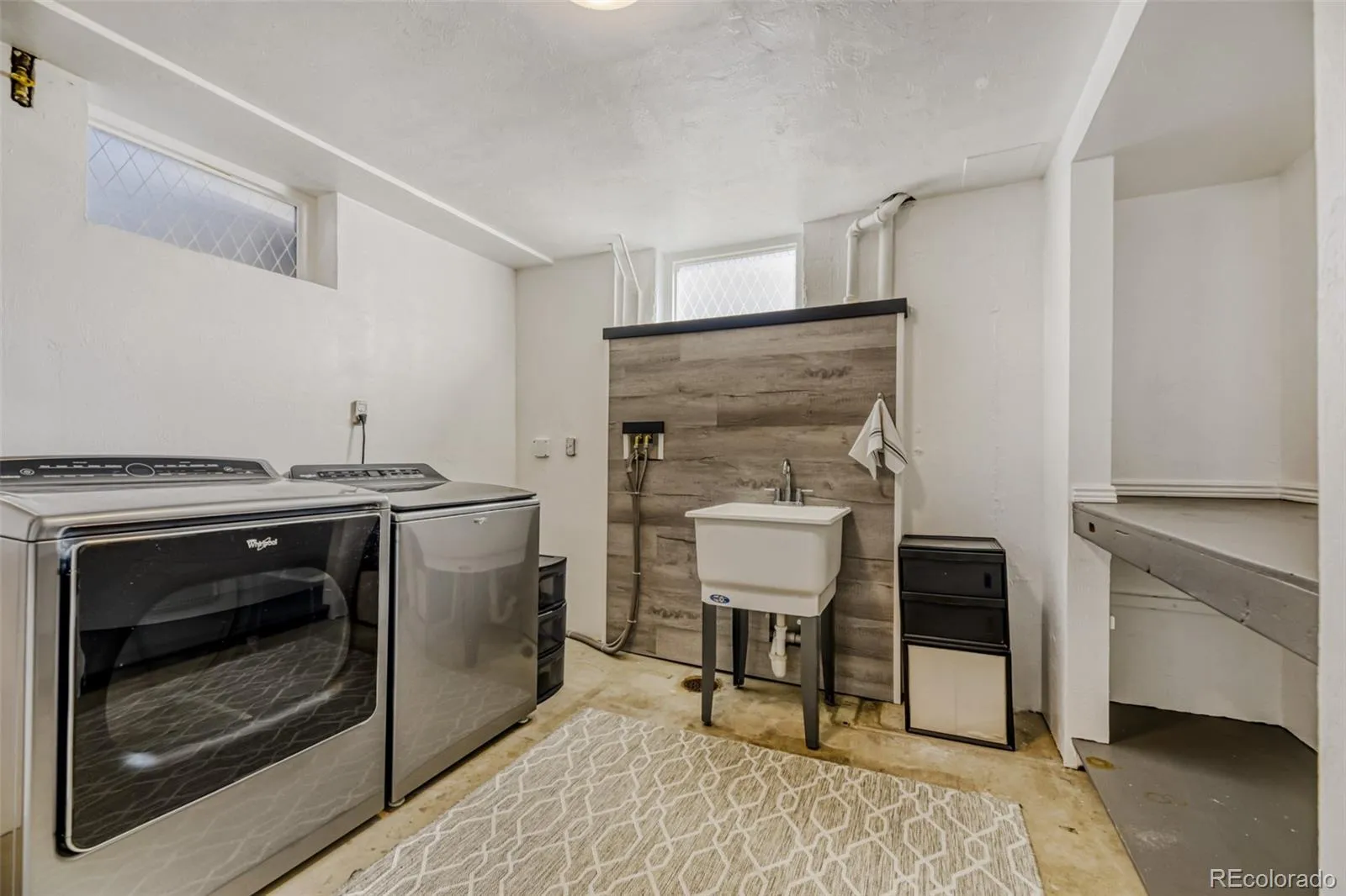 04032026221047 1600 12