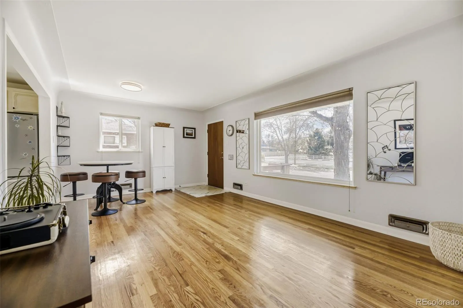 04032026221047 1600 2