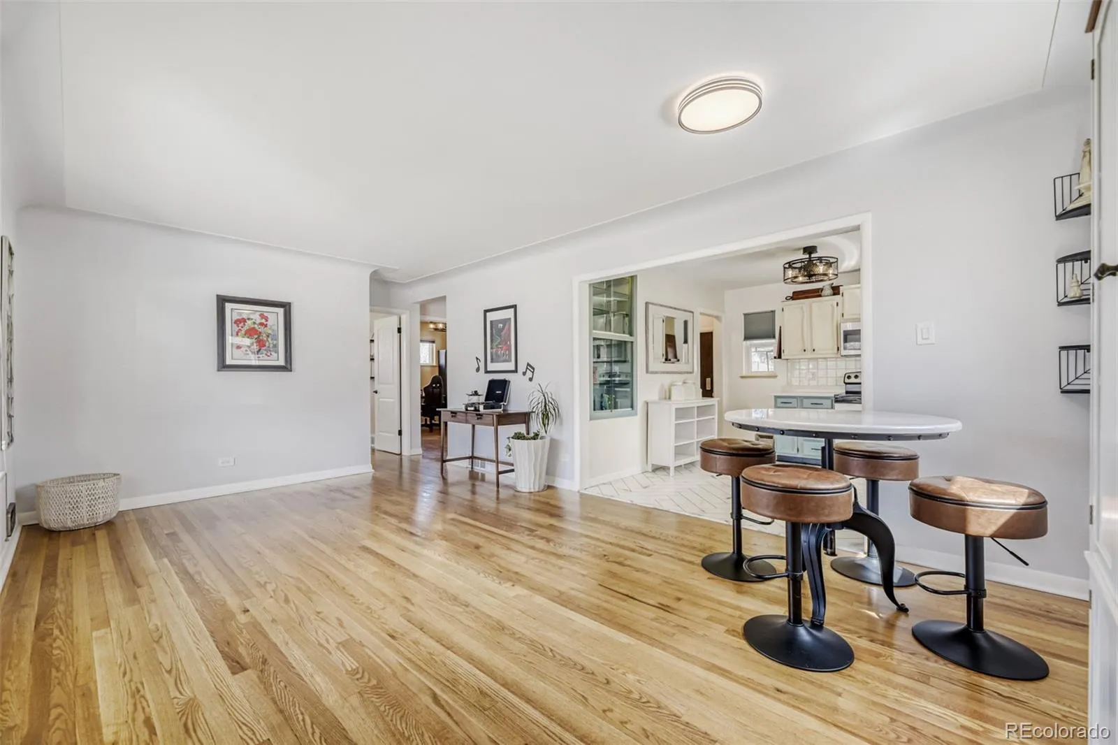 04032026221047 1600 3