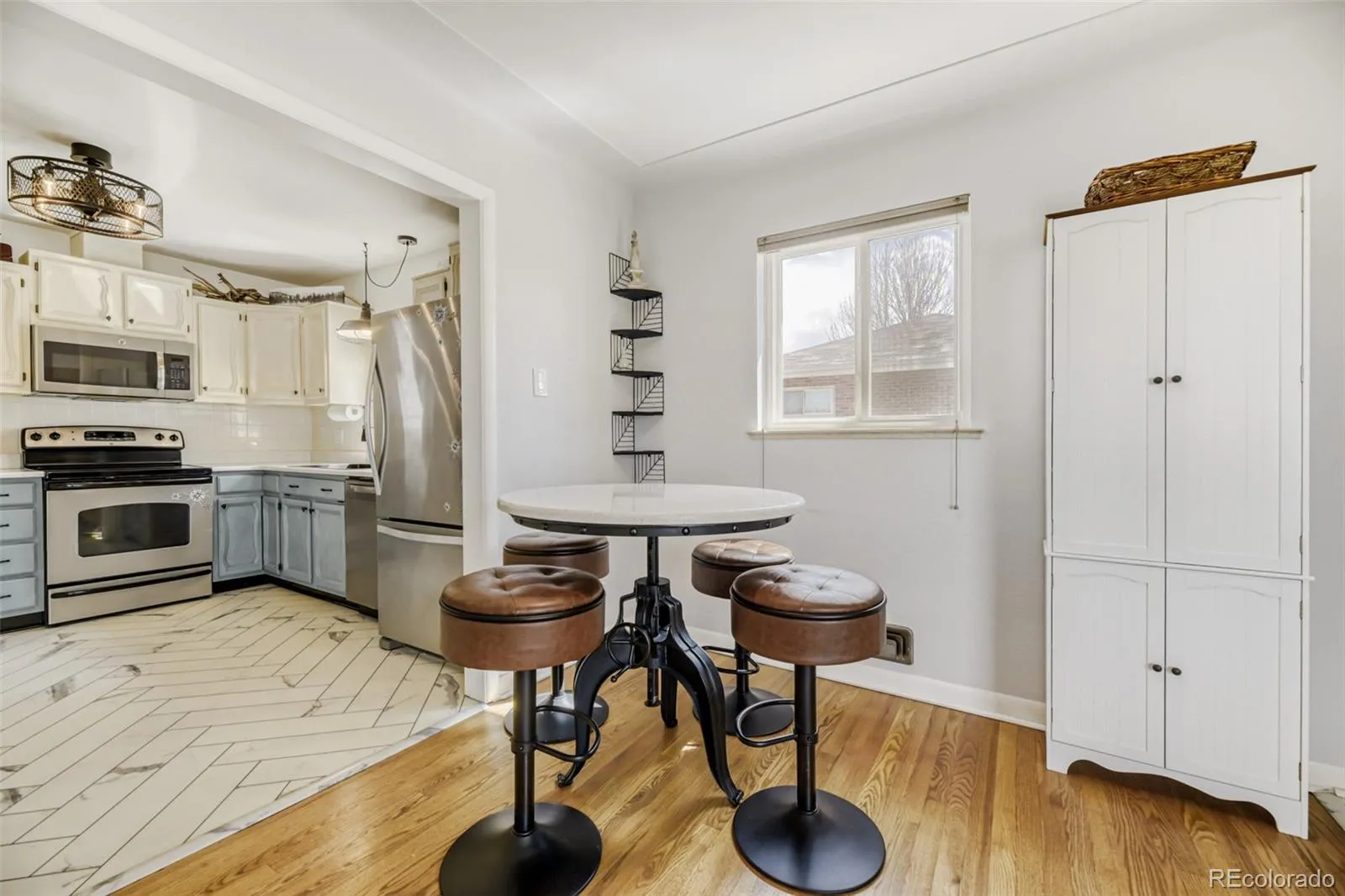 04032026221047 1600 4