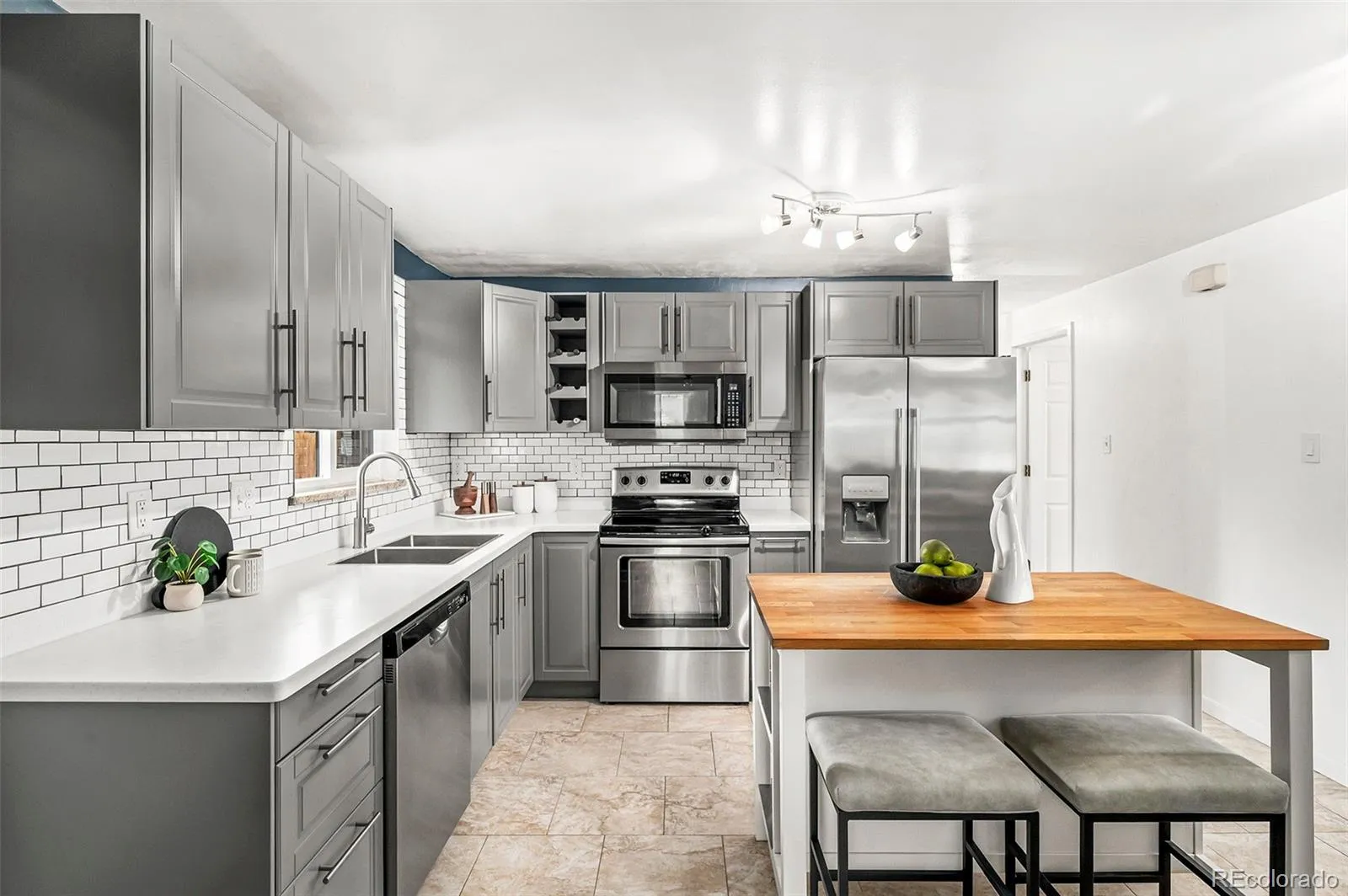 6156 Hoyt Court Arvada CO 80004 MLS #REC8452523 05262026003814 1600 12