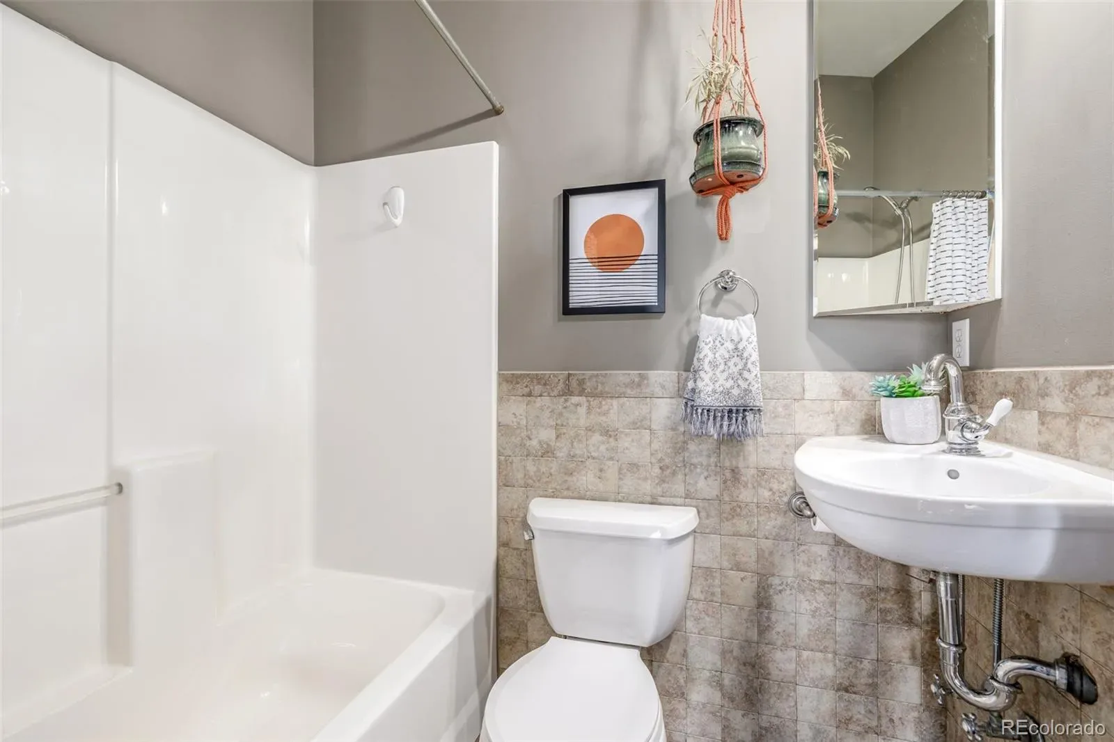 03192026153548 1600 24