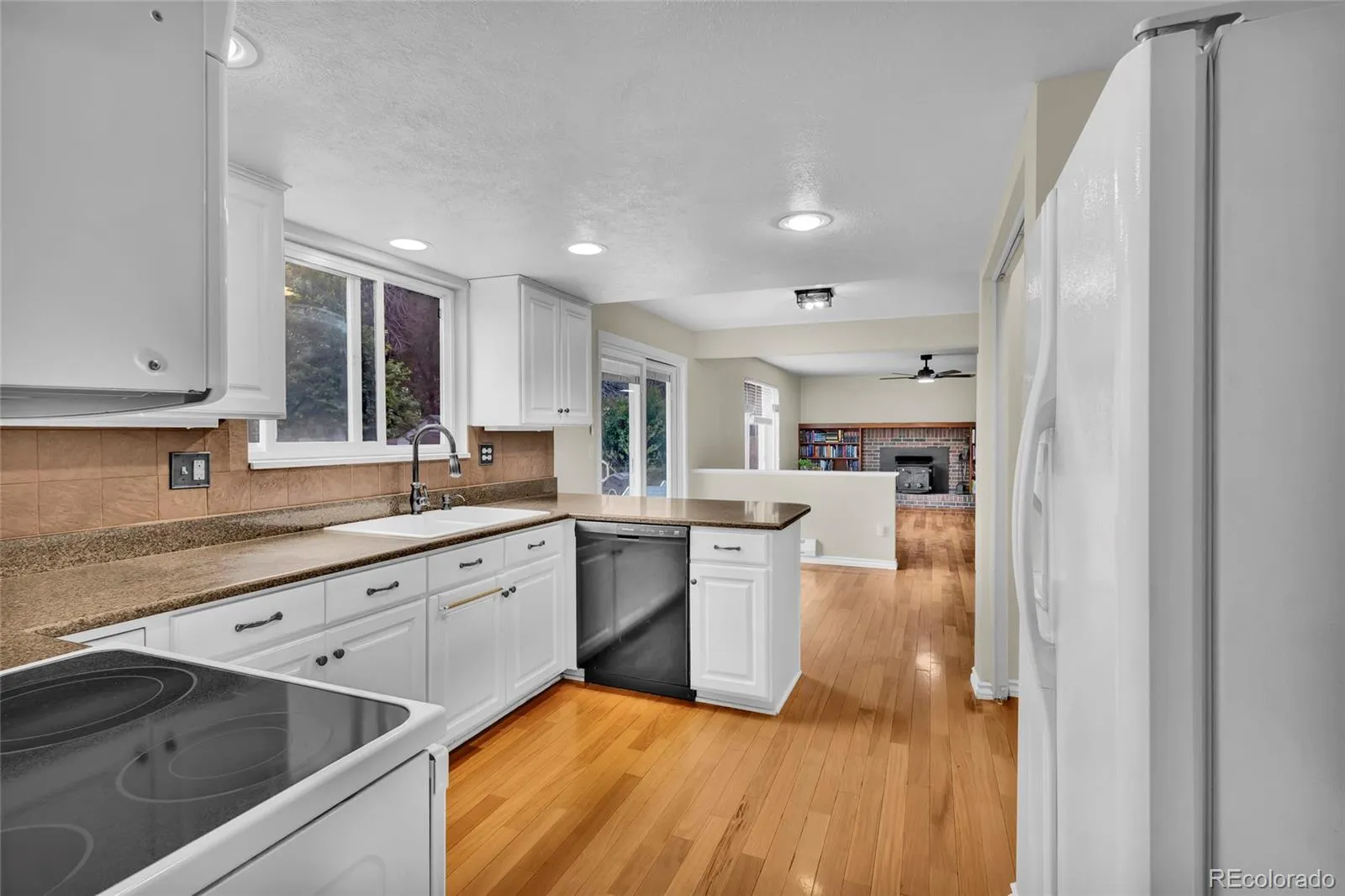 14702 E Evans Avenue Aurora CO 80014 MLS #REC8455030 04302026183213 1600 4