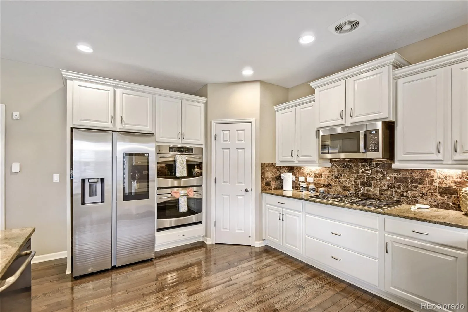 13942 Lexington Drive Parker CO 80134 MLS #REC8456286 07222026023247 1600 6