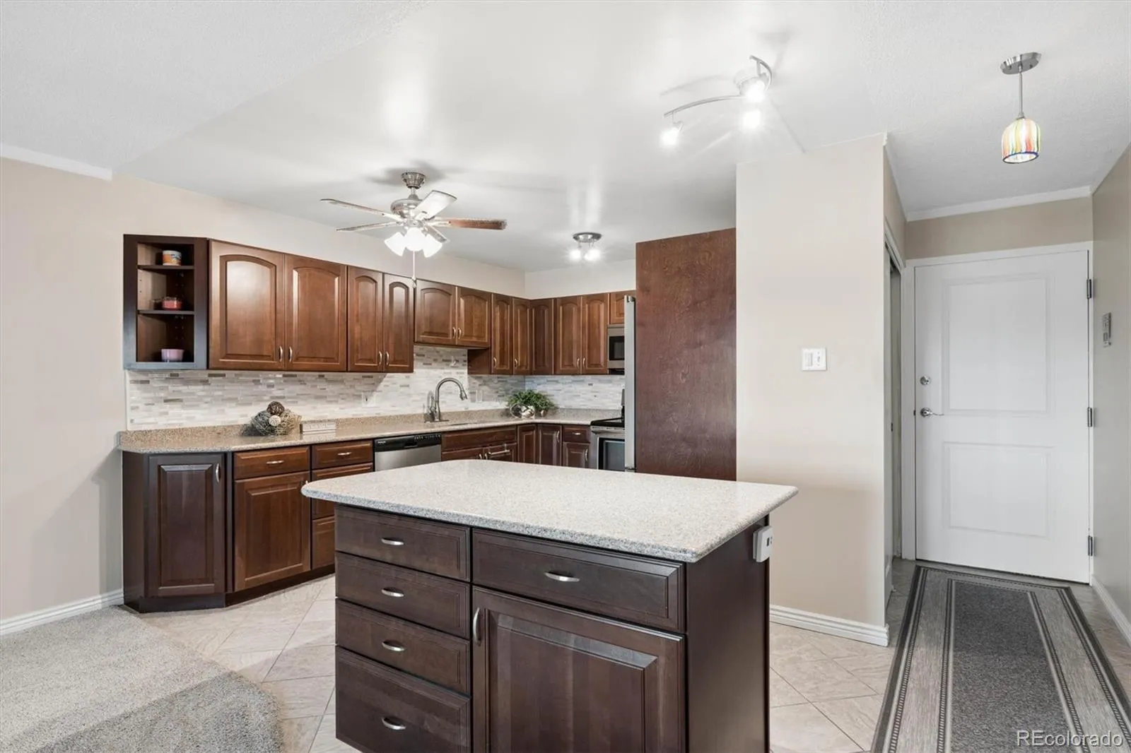 690 S Alton Way #6C Denver CO 80247 MLS #REC8457585 05212026192200 1600 6