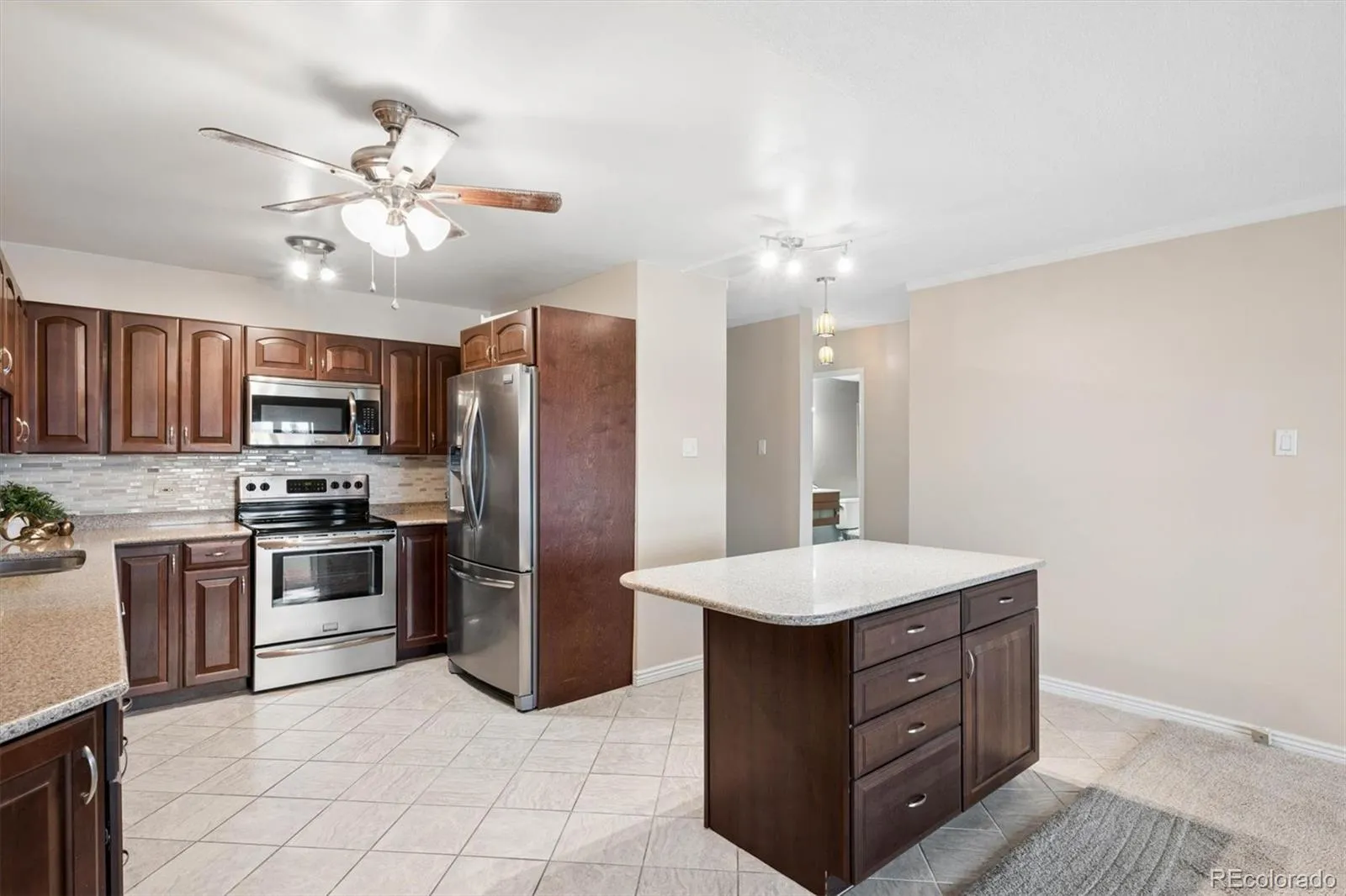690 S Alton Way #6C Denver CO 80247 MLS #REC8457585 05212026192200 1600 7