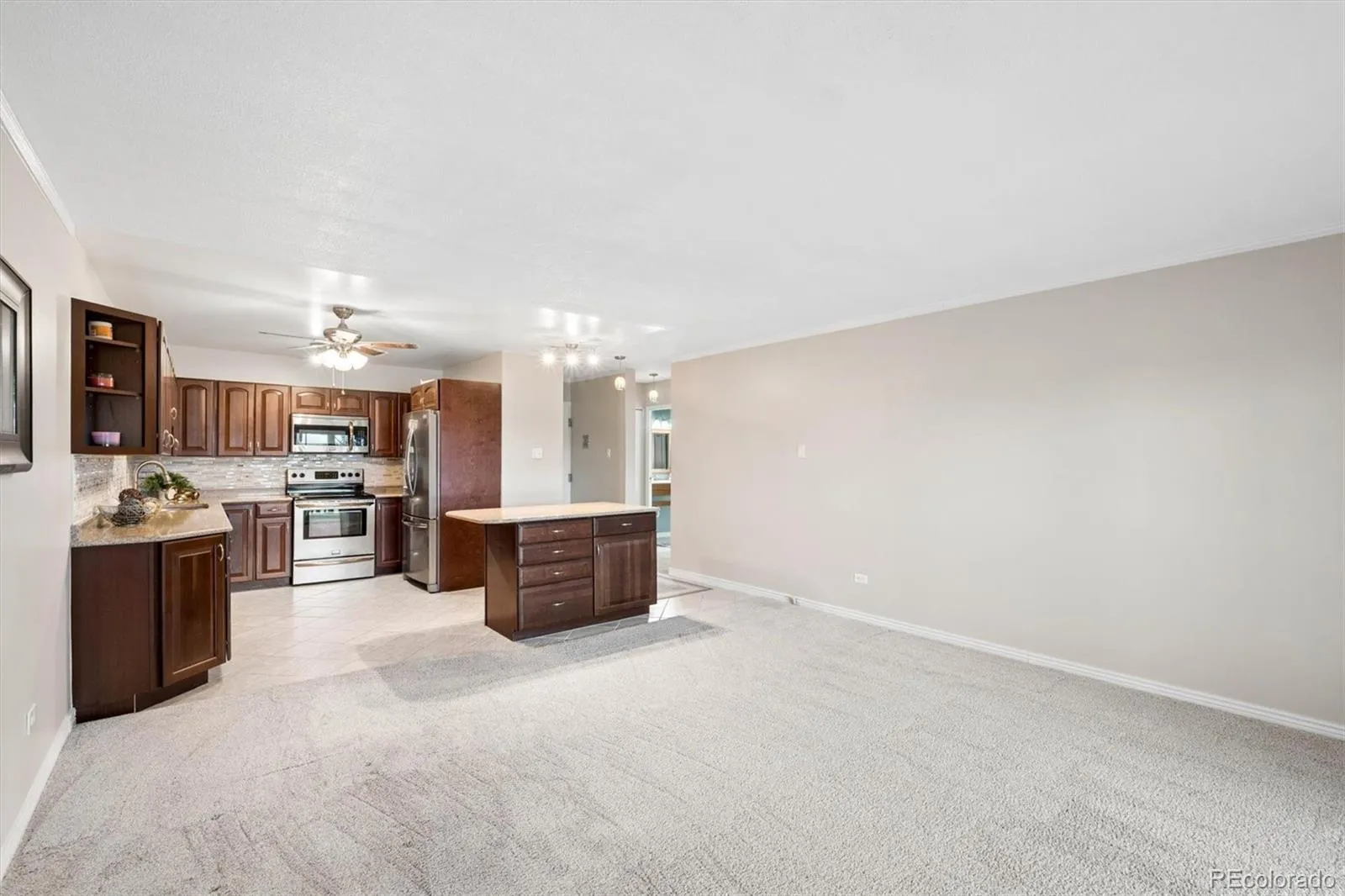 690 S Alton Way #6C Denver CO 80247 MLS #REC8457585 05212026192200 1600 9