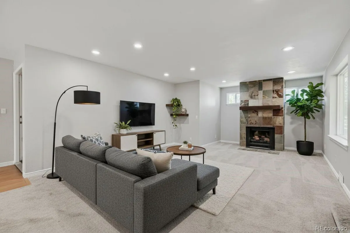 4895 Tejon Street Denver CO 80221 MLS #REC8458374 05182026230735 1200 10