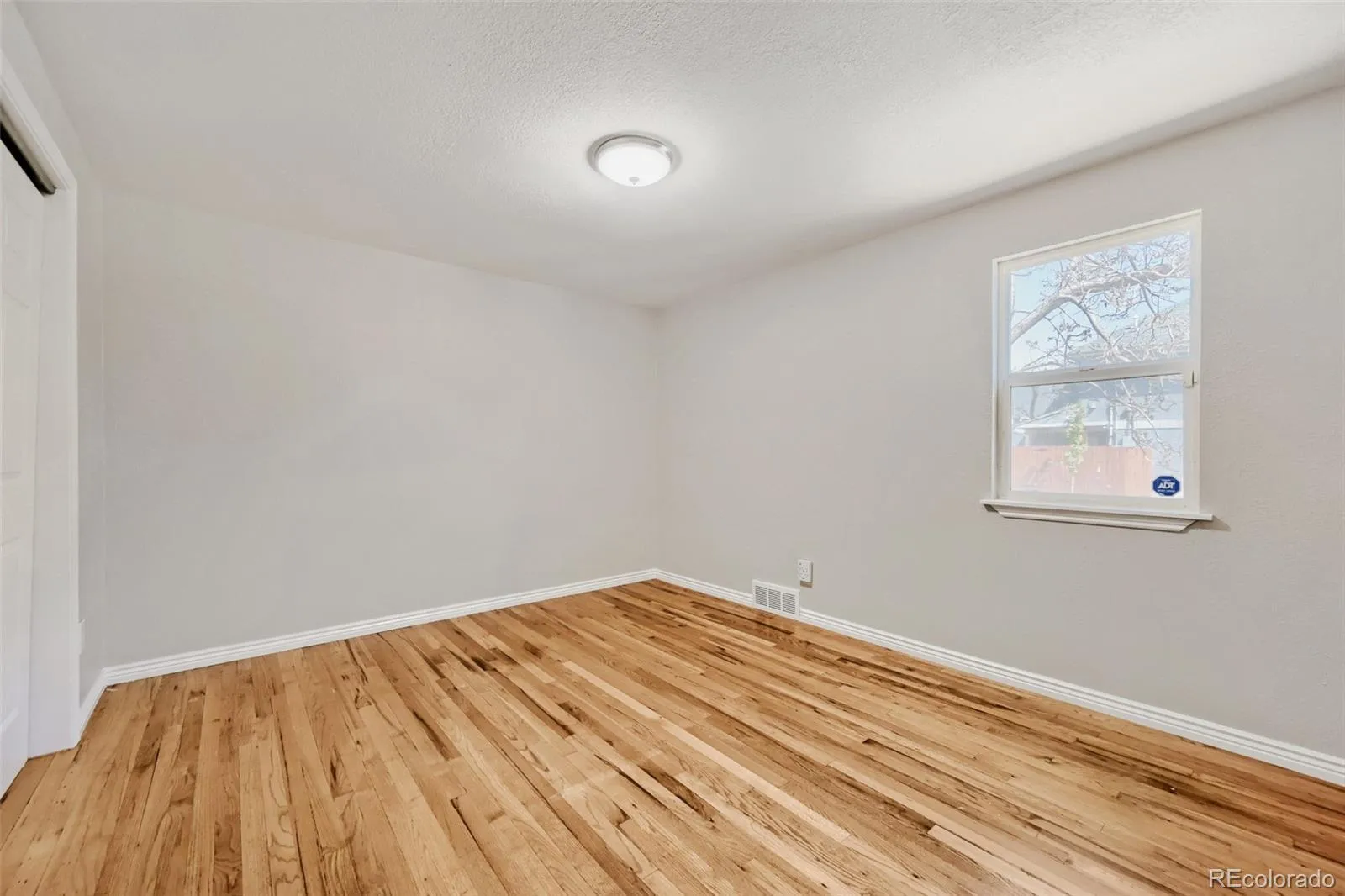 4895 Tejon Street Denver CO 80221 MLS #REC8458374 05182026230735 1600 22