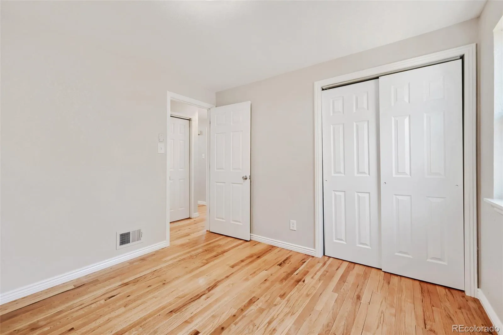 4895 Tejon Street Denver CO 80221 MLS #REC8458374 05182026230735 1600 23