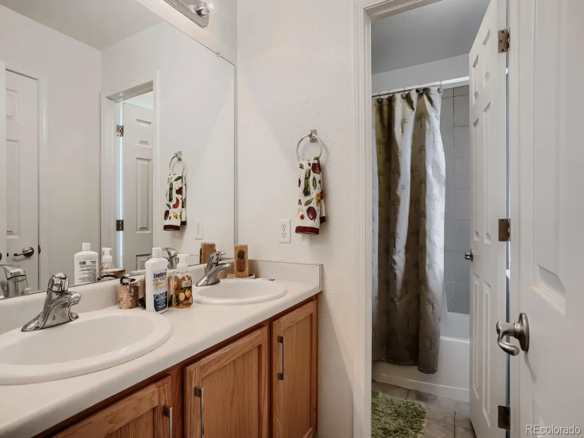 125 N Duquesne Street Aurora CO 80018 | MLS #REC8460011 08122026145541 1200 17