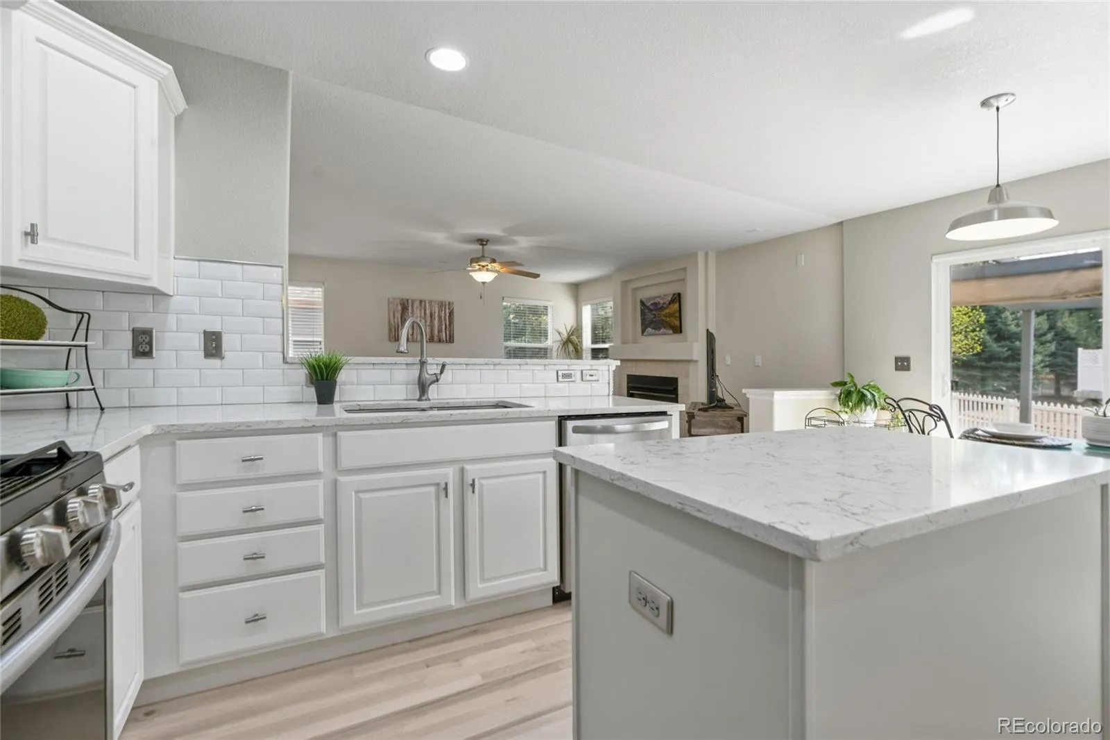 04042026150307 1600 12