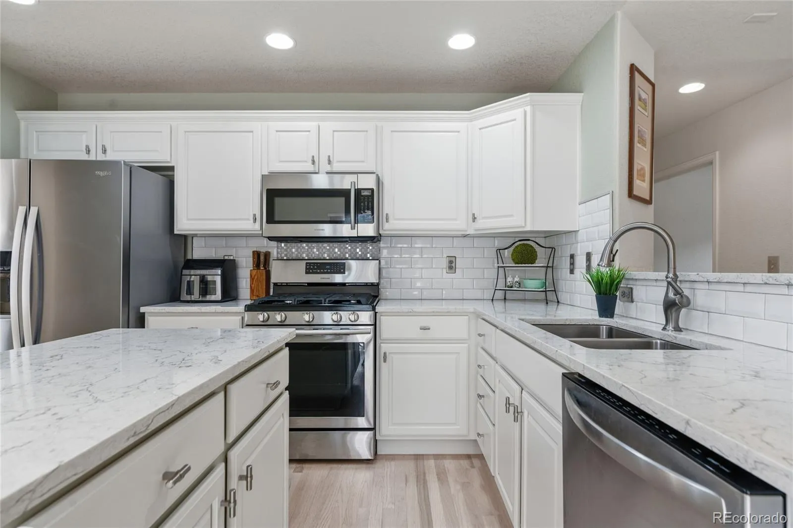 04042026150307 1600 9