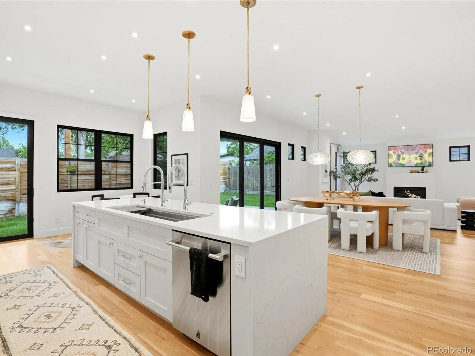 2900 S Madison Street Denver CO 80210 MLS #REC8462878 05292026142148 1600 14