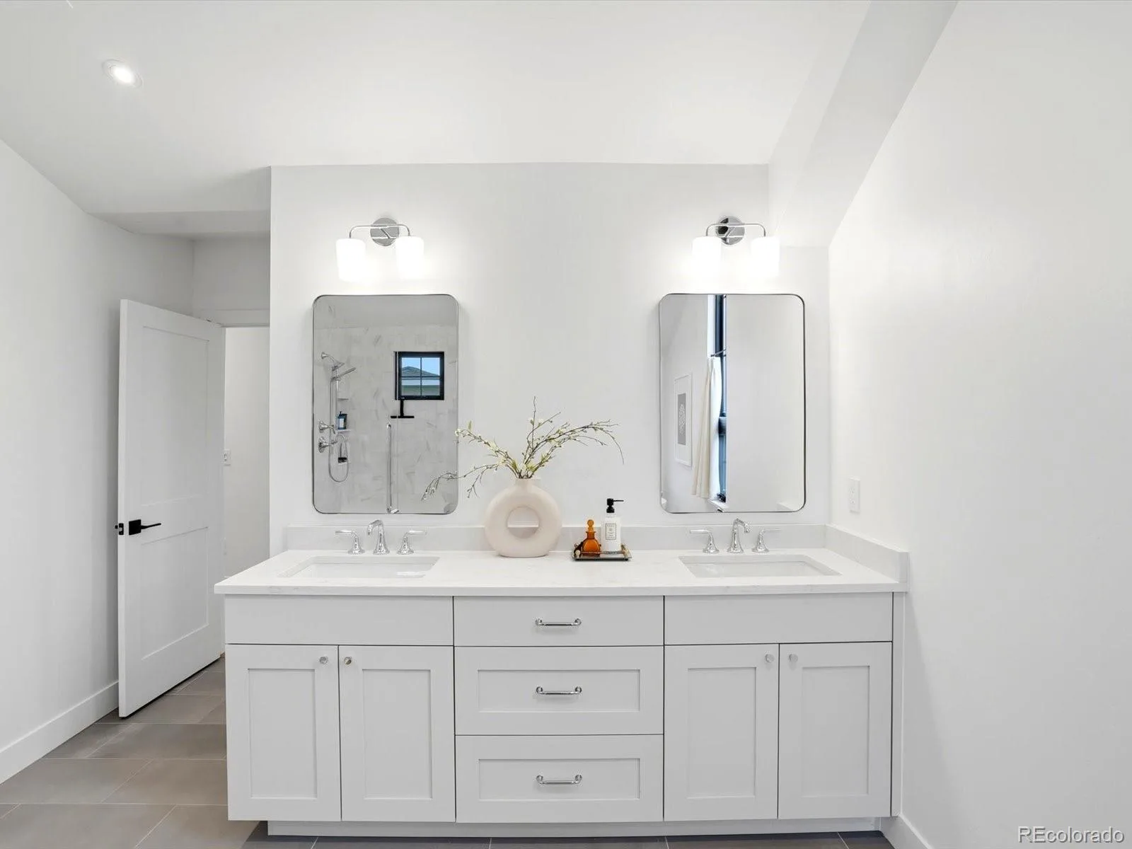 2900 S Madison Street Denver CO 80210 MLS #REC8462878 05292026142148 1600 34