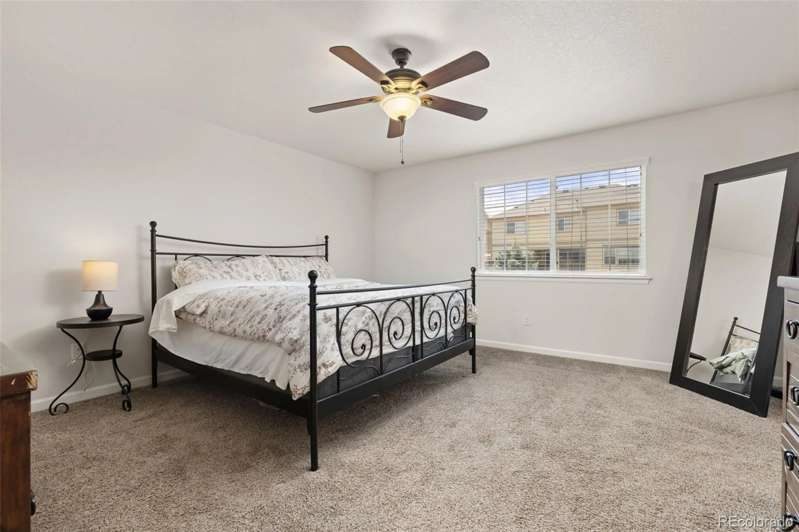 1908 Treetop Drive Castle Rock CO 80109 MLS #REC8465182 07032026194042 1600 19