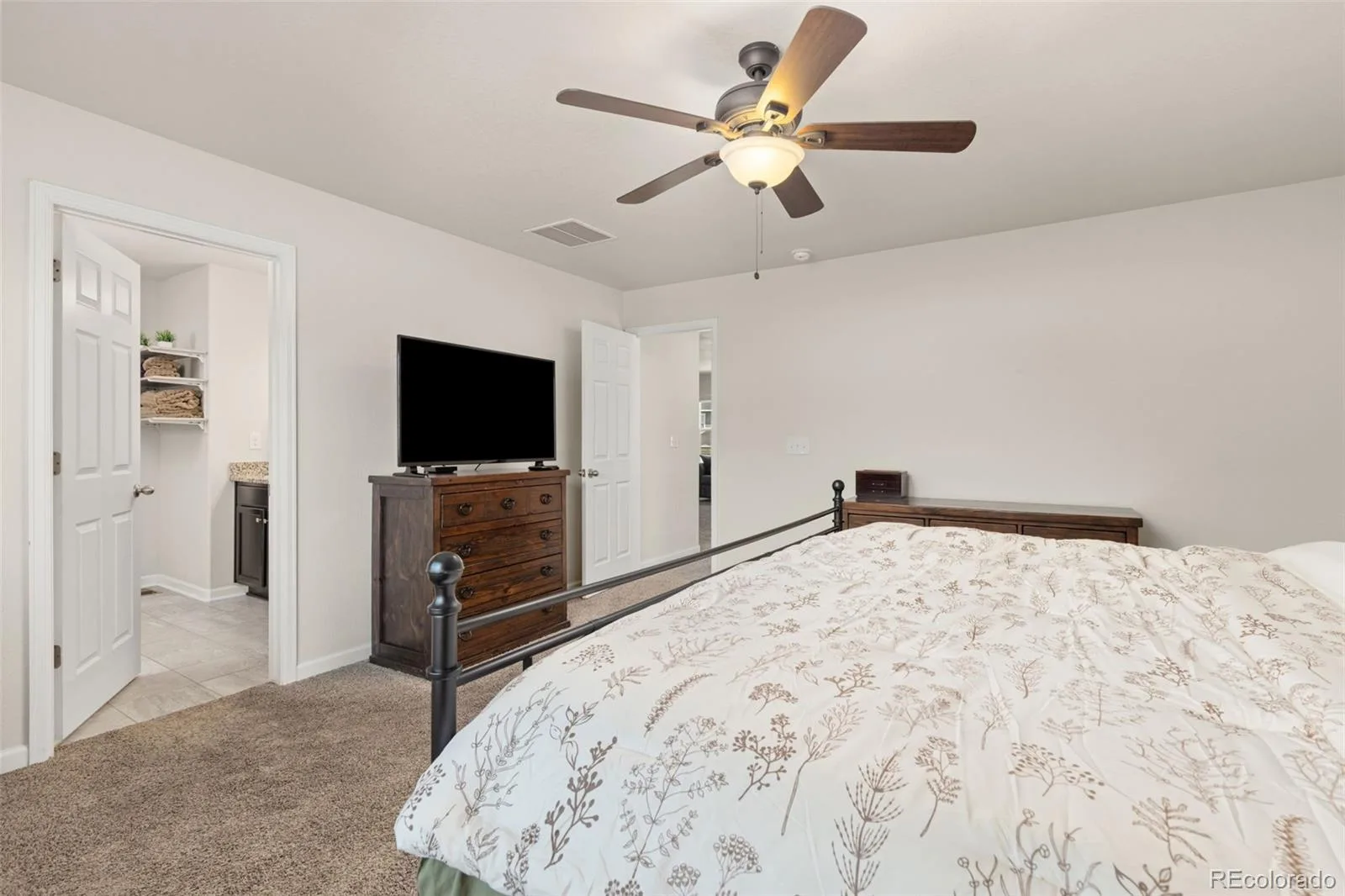 1908 Treetop Drive Castle Rock CO 80109 MLS #REC8465182 07032026194042 1600 20
