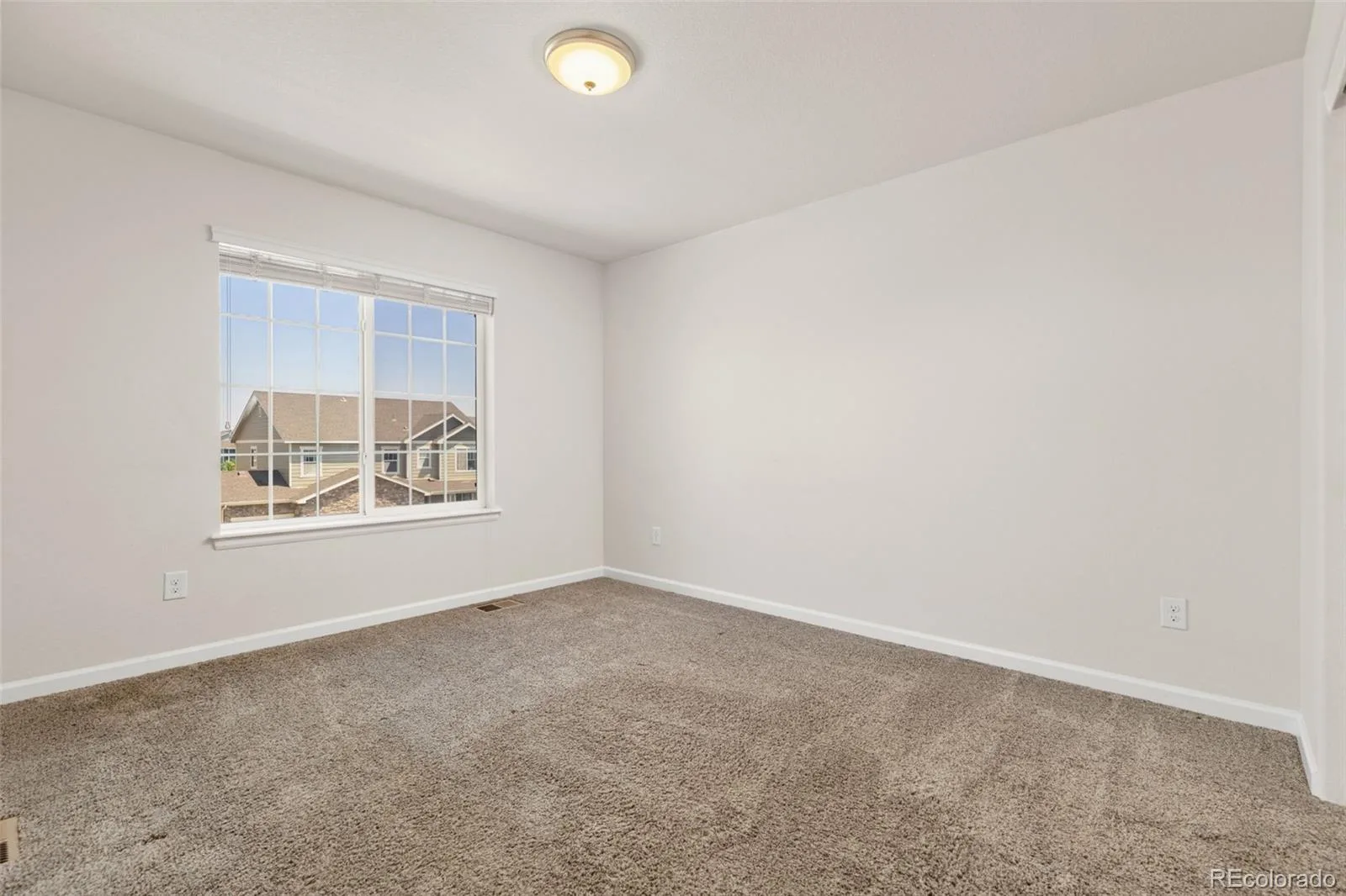 1908 Treetop Drive Castle Rock CO 80109 MLS #REC8465182 07032026194042 1600 24
