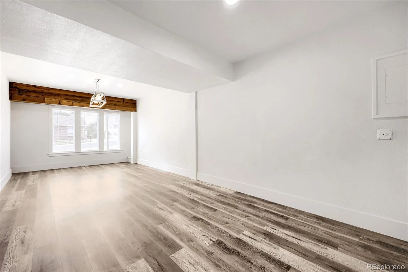 8956 Wagner Lane Westminster CO 80031 | MLS #REC8465522 08142026202824 1600 10