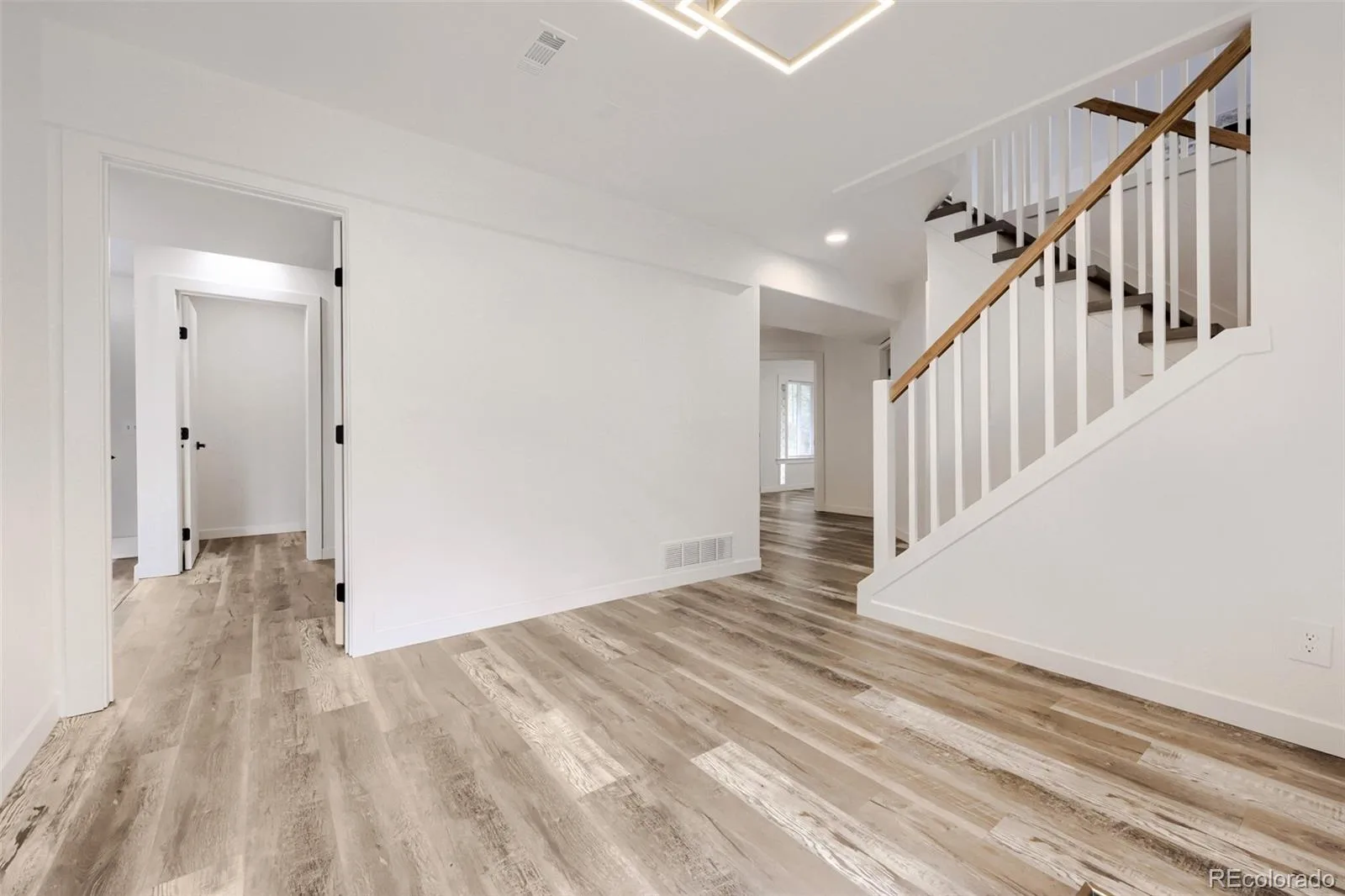 8956 Wagner Lane Westminster CO 80031 | MLS #REC8465522 08142026202824 1600 2