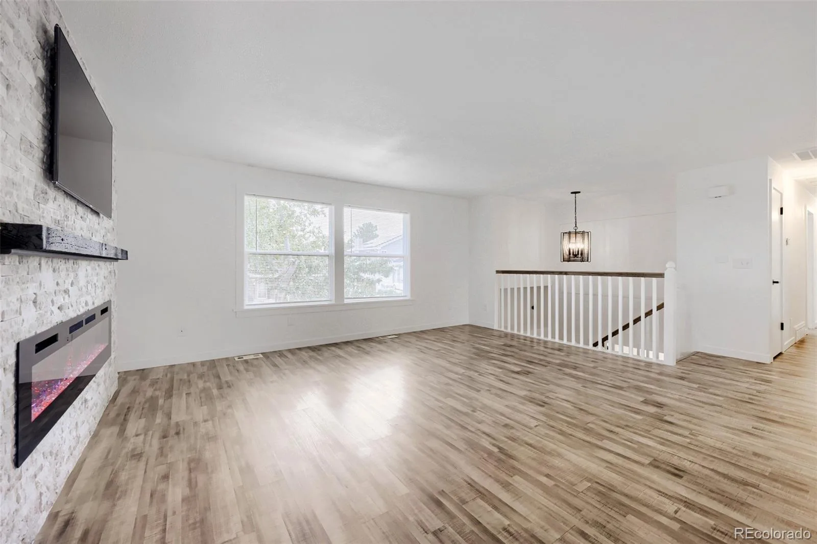 8956 Wagner Lane Westminster CO 80031 | MLS #REC8465522 08142026202824 1600 4