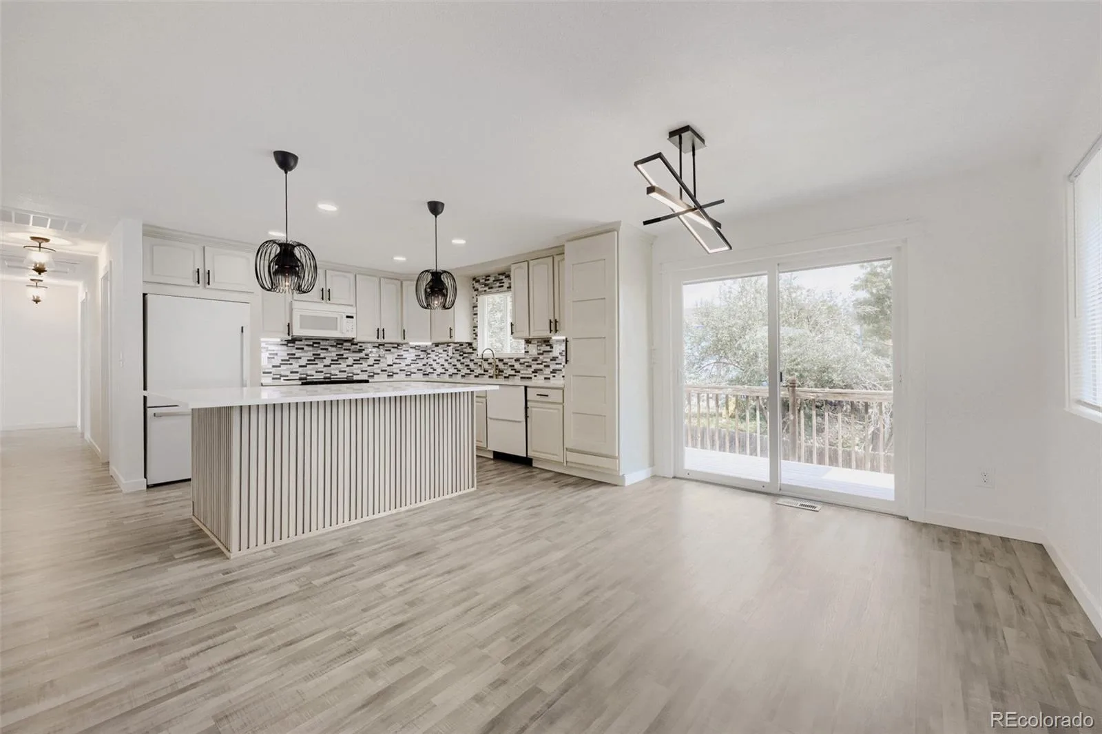 8956 Wagner Lane Westminster CO 80031 | MLS #REC8465522 08142026202824 1600 6