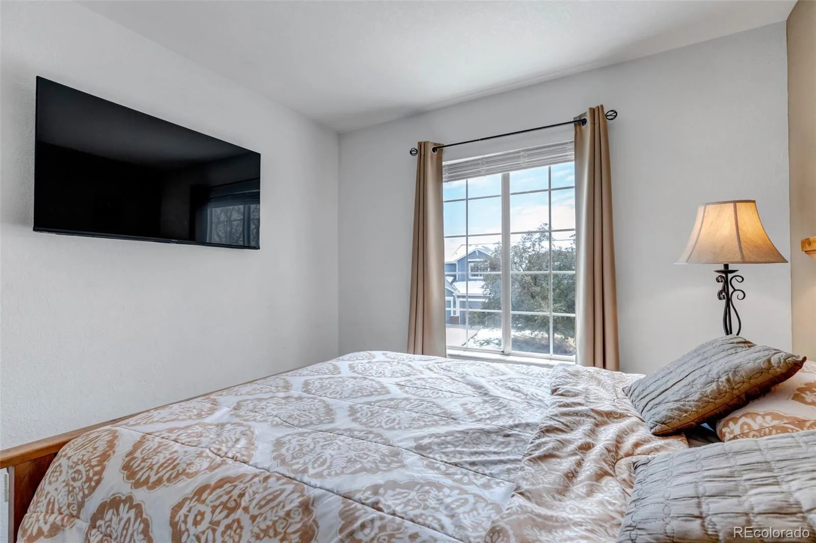 18215 E Warren Avenue Aurora CO 80013 | MLS #REC8465671 08122026174931 1600 33