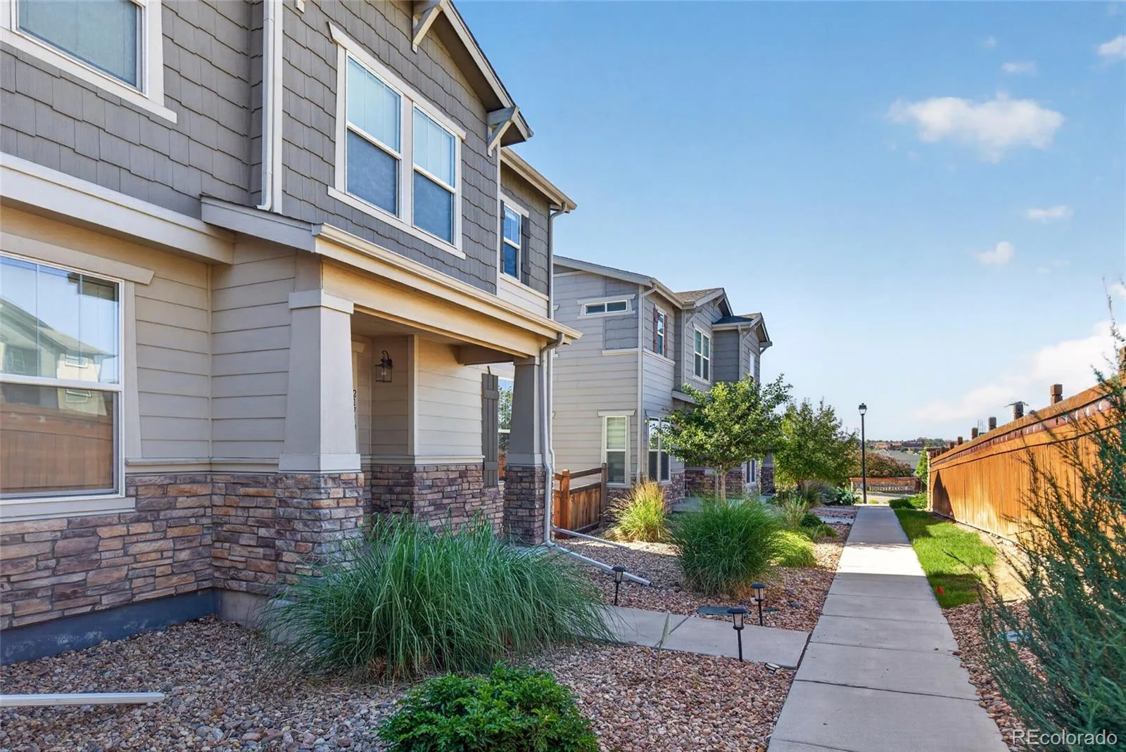 21719 E Quincy Circle Aurora CO 80015 | MLS #REC8466063 07032026005544 1600 13