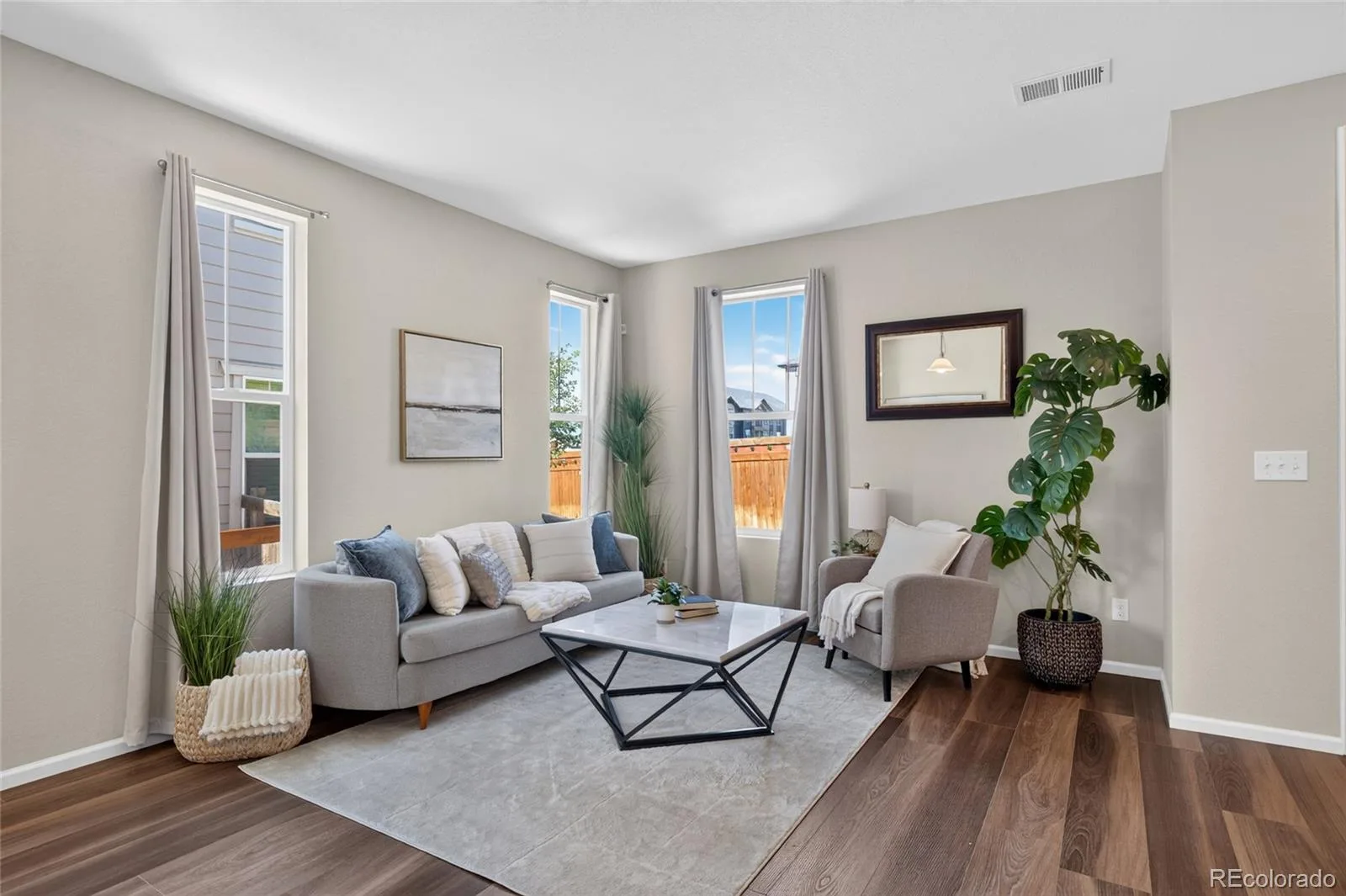 21719 E Quincy Circle Aurora CO 80015 | MLS #REC8466063 07032026005544 1600 16