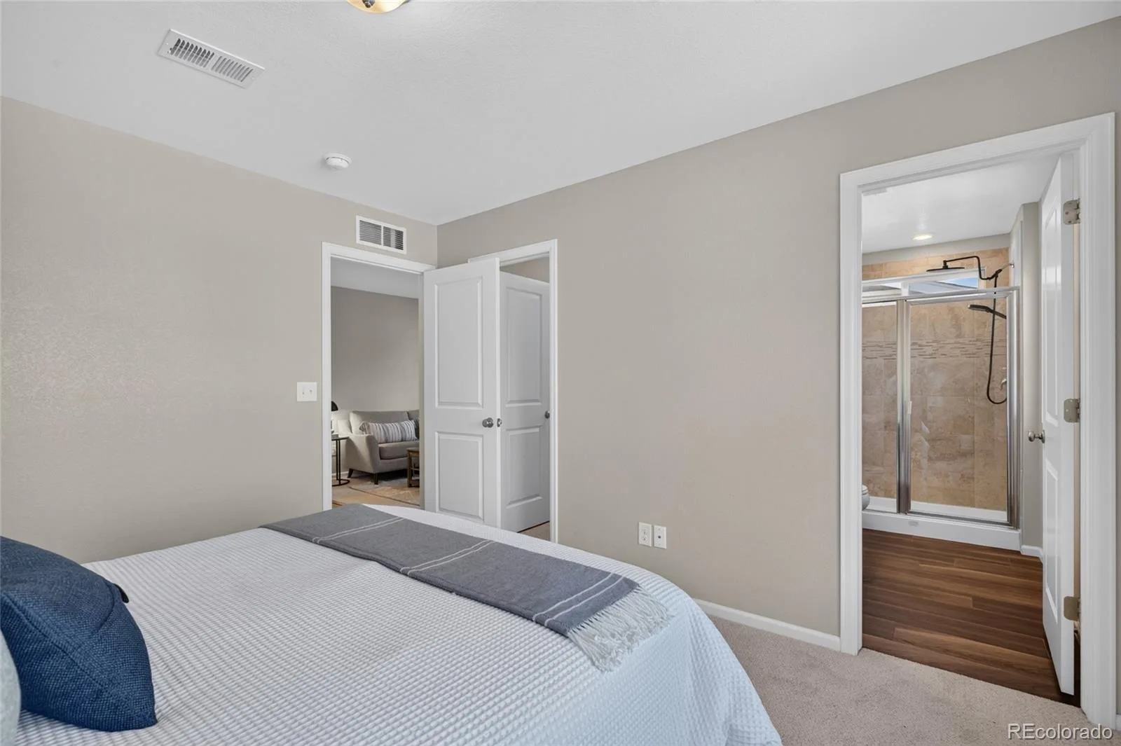 21719 E Quincy Circle Aurora CO 80015 | MLS #REC8466063 07032026005544 1600 29