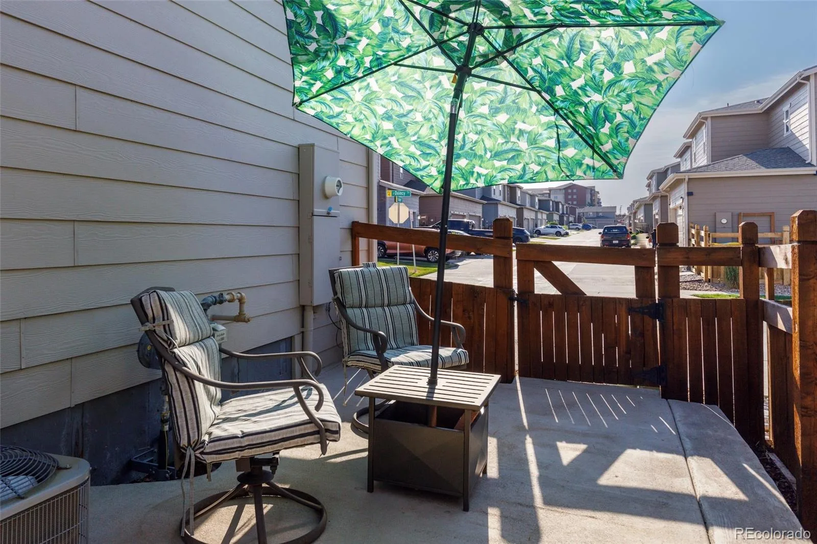 21719 E Quincy Circle Aurora CO 80015 | MLS #REC8466063 07032026005544 1600 39
