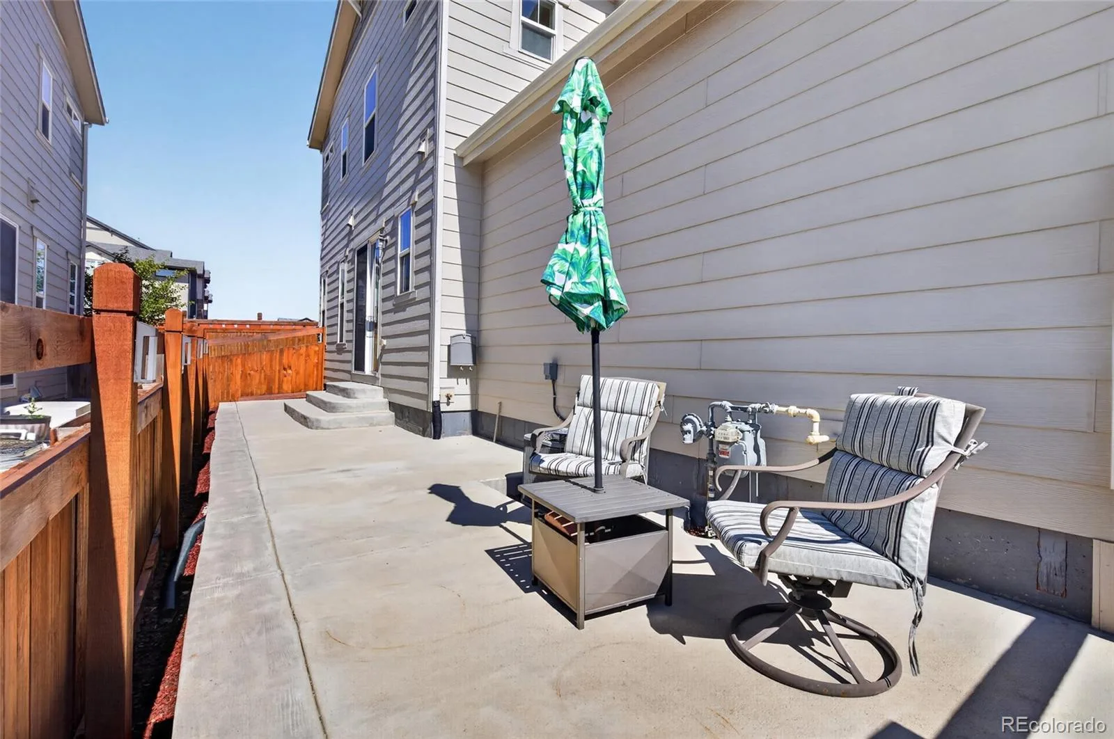 21719 E Quincy Circle Aurora CO 80015 | MLS #REC8466063 07032026005544 1600 40