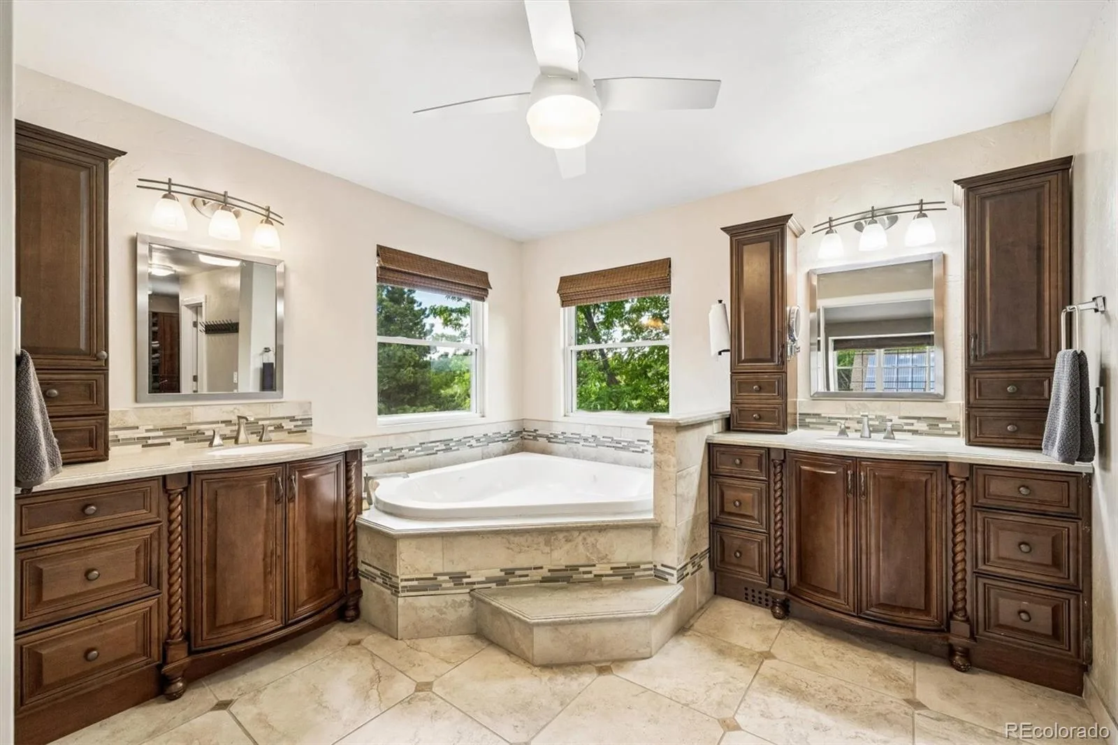 6573 S Kearney Circle Centennial CO 80111 MLS #REC8466400 05302026023544 1600 18
