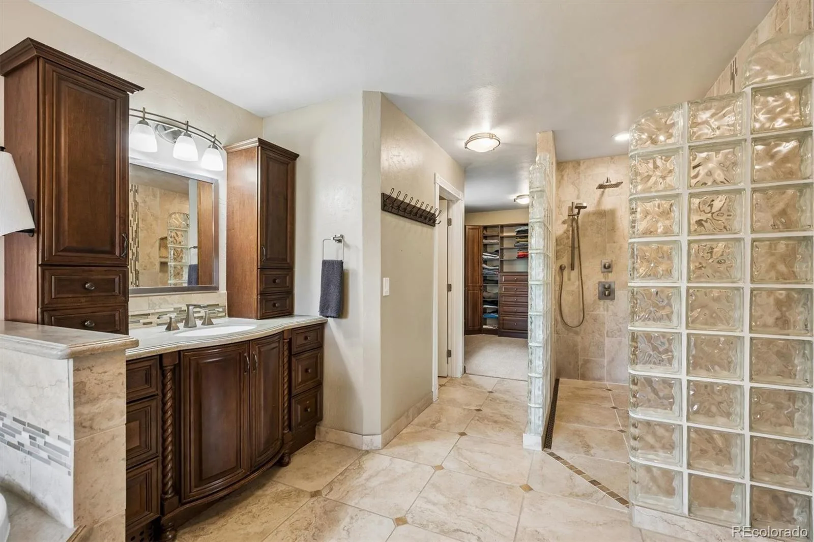 6573 S Kearney Circle Centennial CO 80111 MLS #REC8466400 05302026023544 1600 19