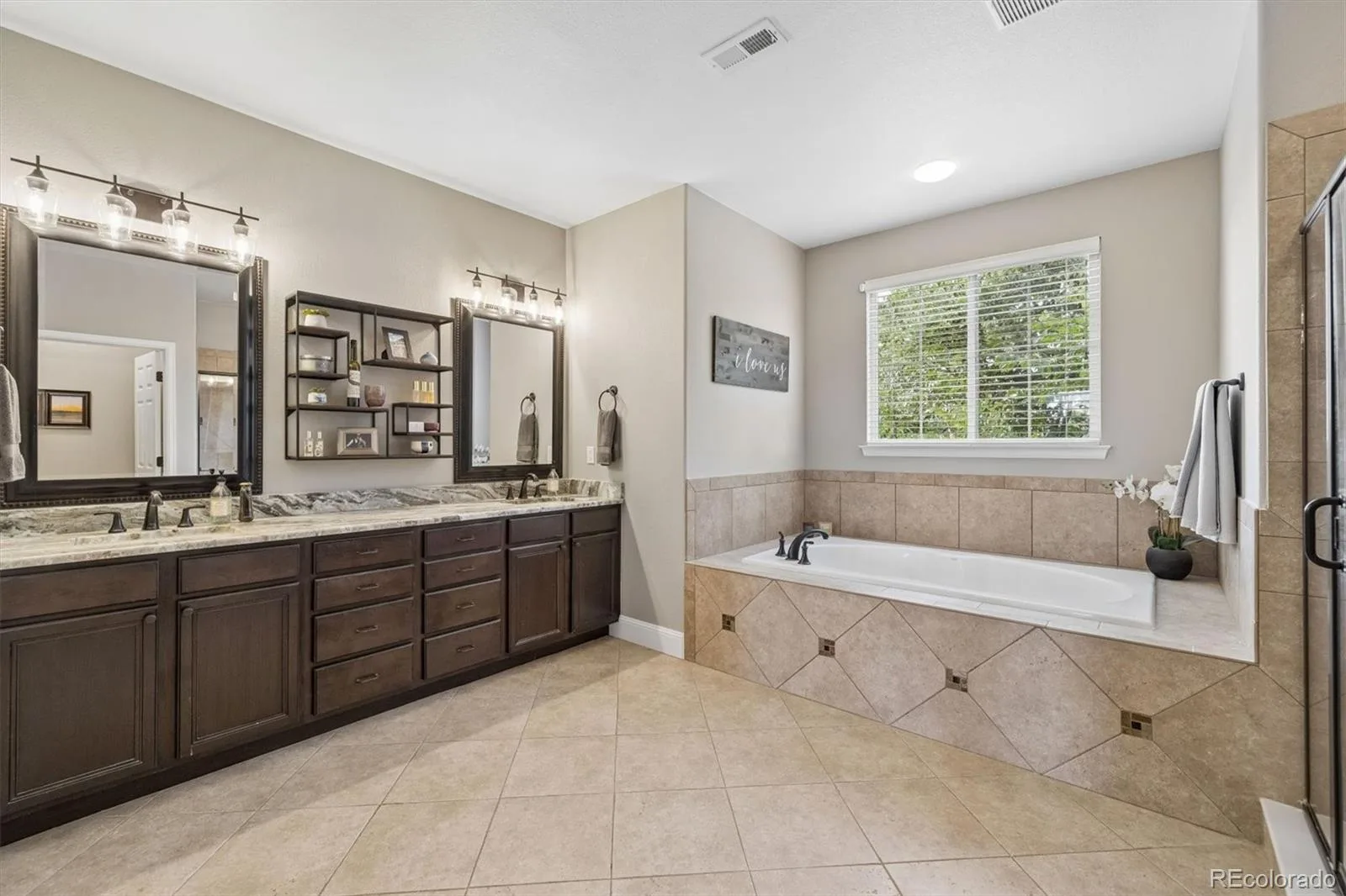 25826 E Dry Creek Place Aurora CO 80016 | MLS #REC8467436 10182026163946 1600 28