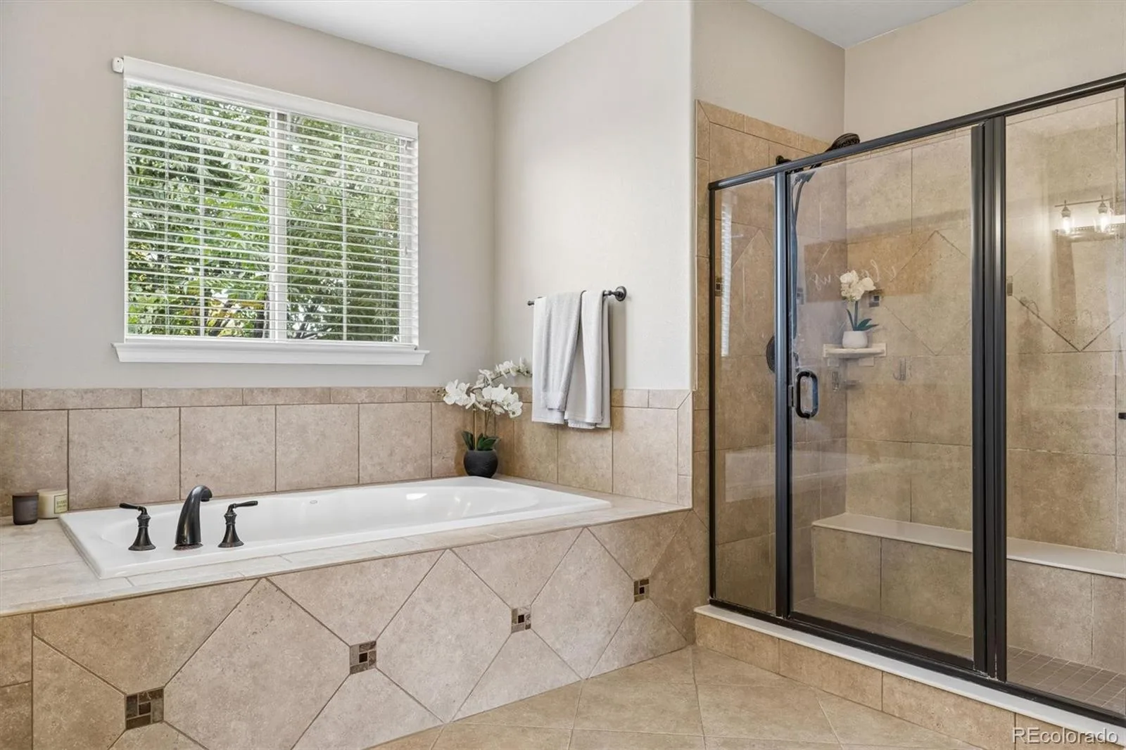 25826 E Dry Creek Place Aurora CO 80016 | MLS #REC8467436 10182026163946 1600 30