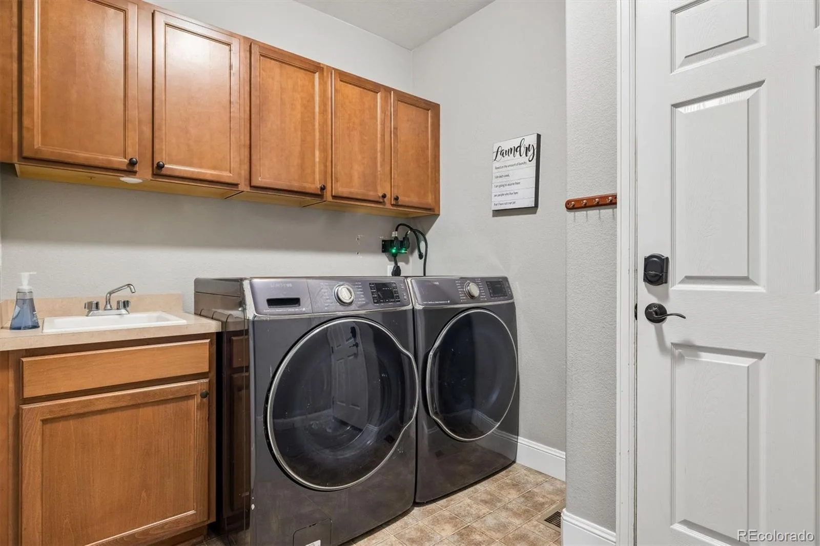 25826 E Dry Creek Place Aurora CO 80016 | MLS #REC8467436 10182026163946 1600 43