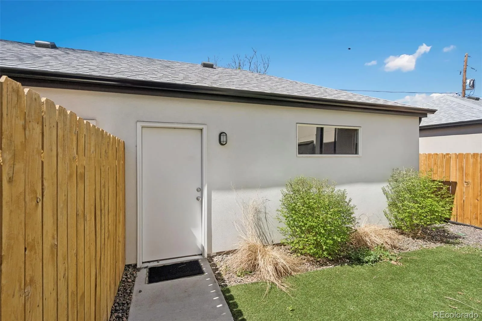 3075 S Delaware Street Englewood CO 80110 | MLS #REC8470214 09082026130441 1600 26