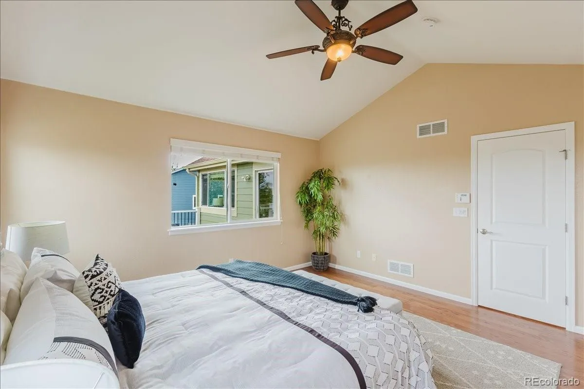 04172026220755 1200 14