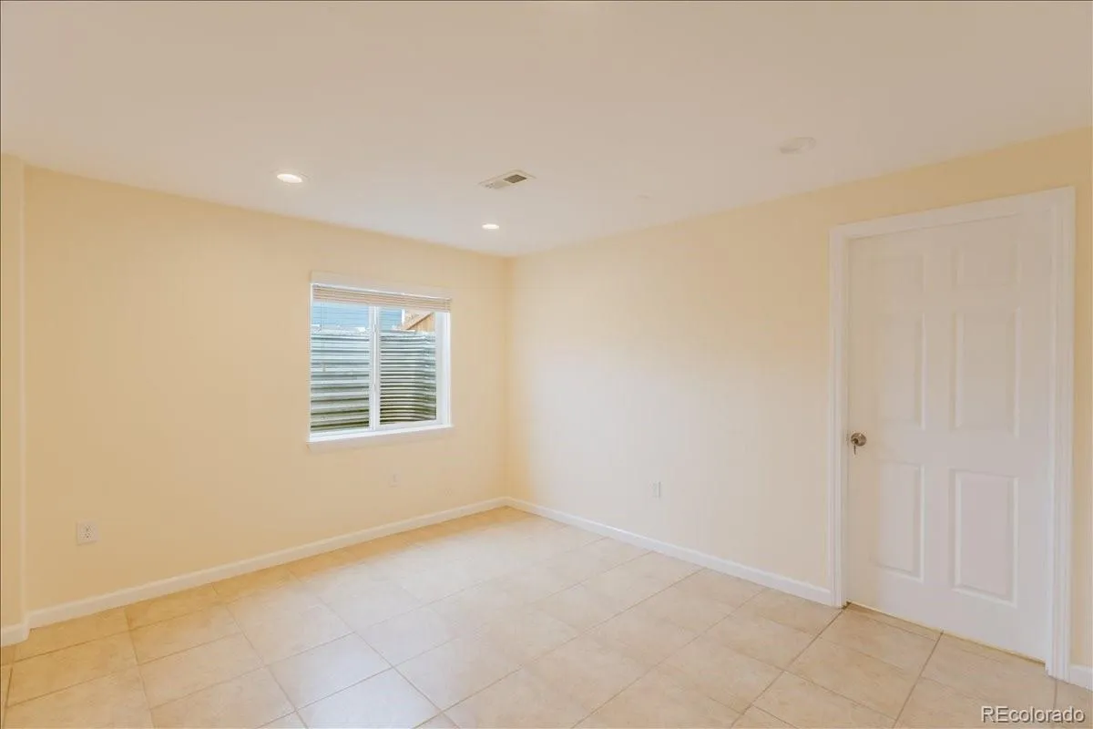 04172026220755 1200 23