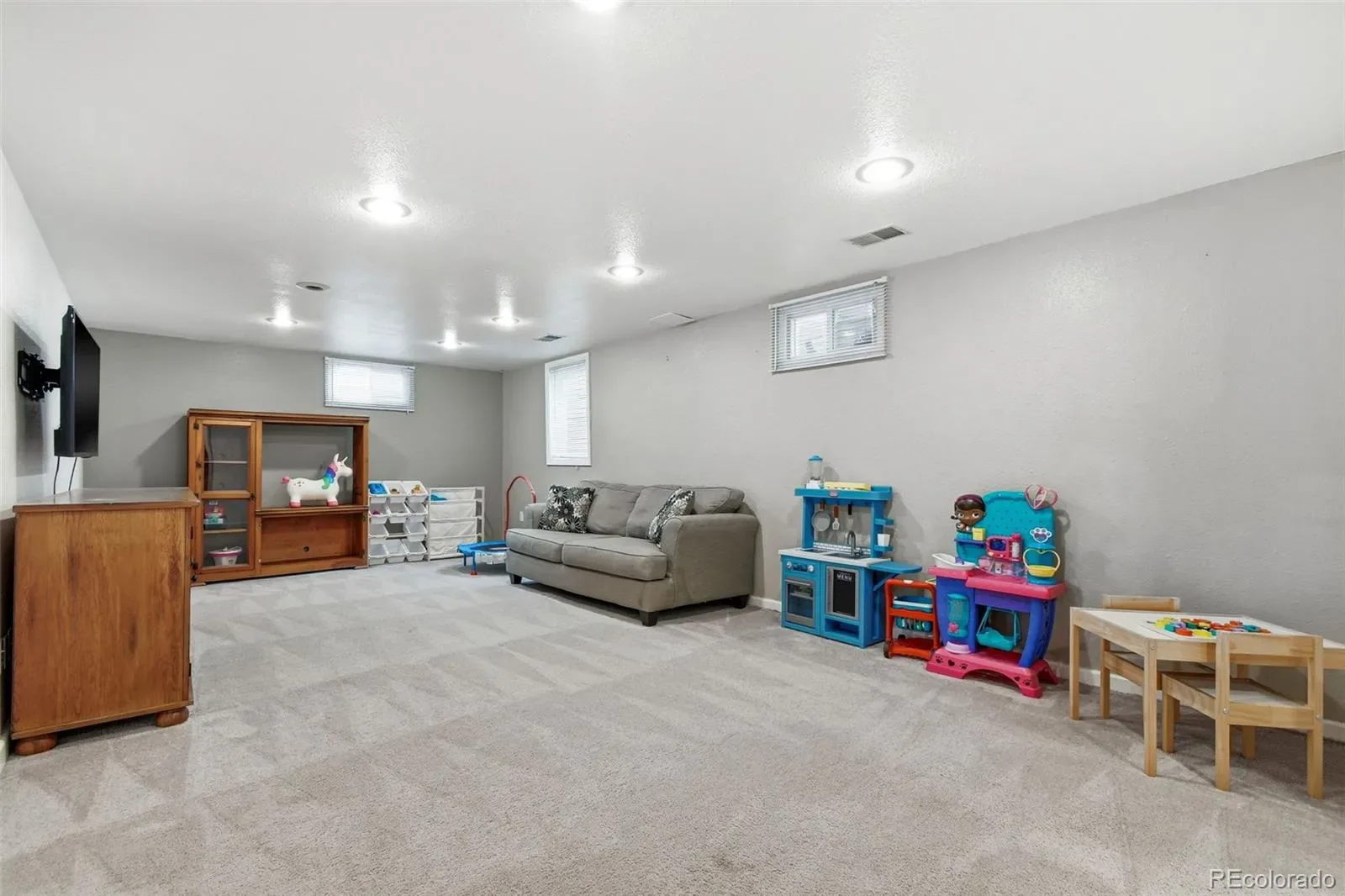 03192026213459 1600 22