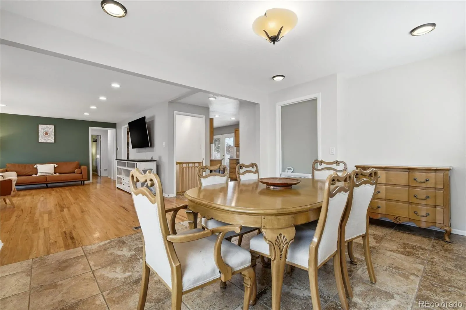 03192026213459 1600 9