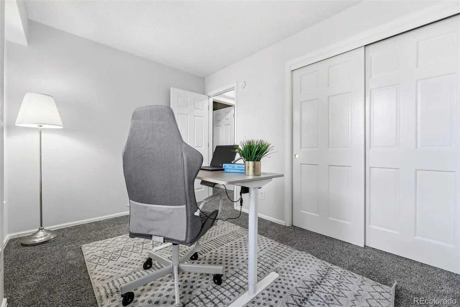 04152026032006 1600 18