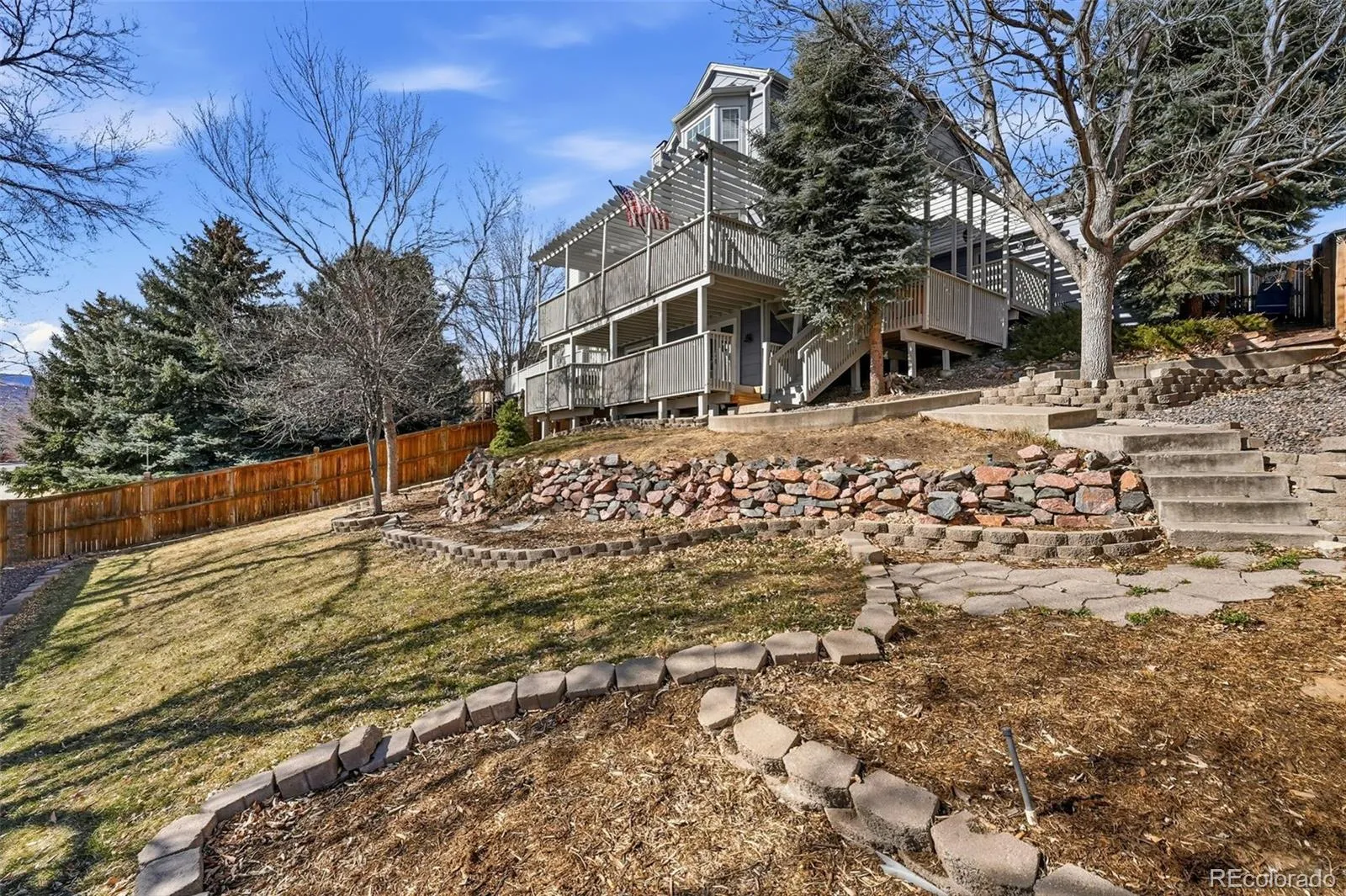 04152026032006 1600 23