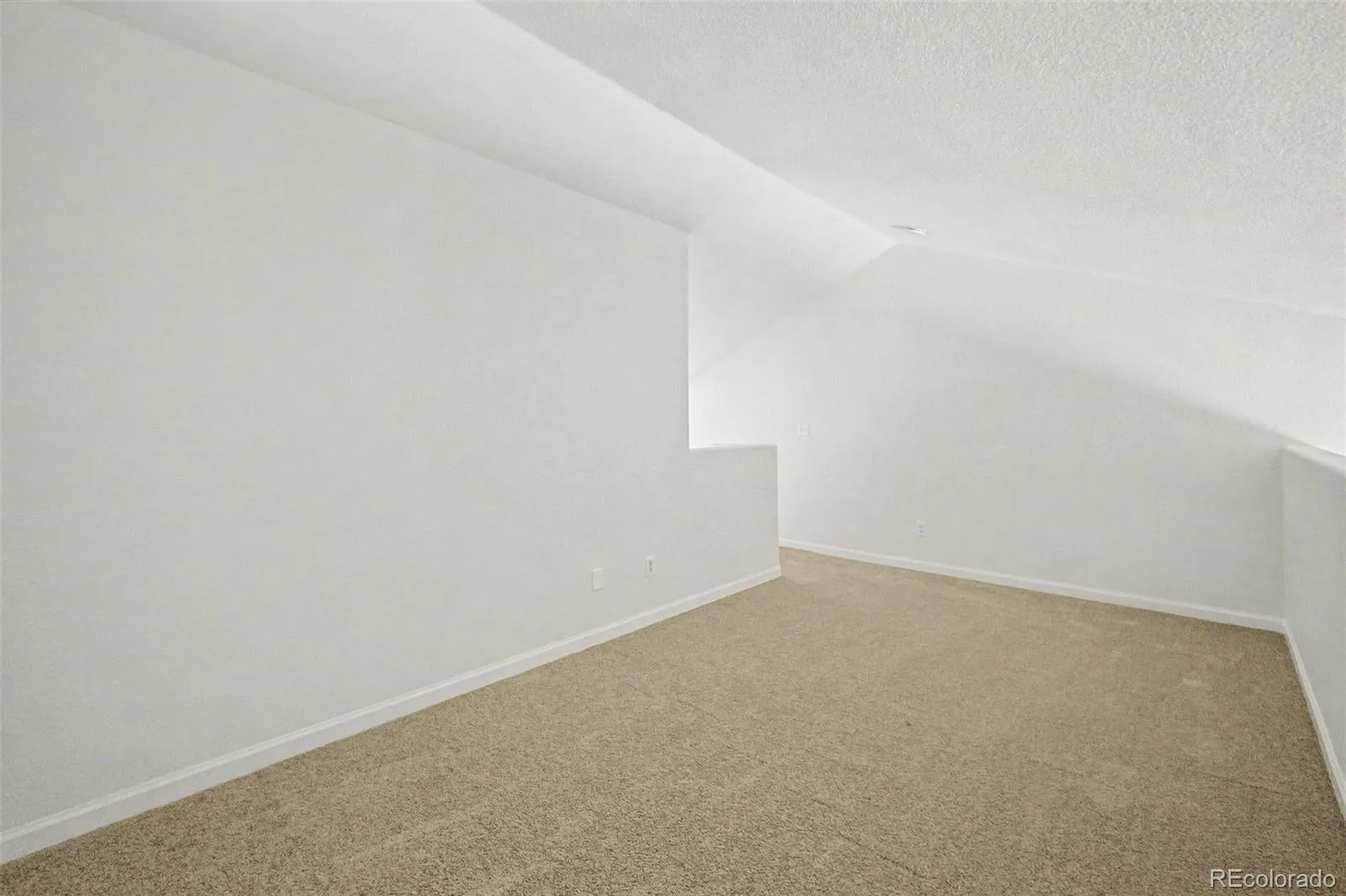 1000 S Yampa Street #203 Aurora CO 80017 | MLS #REC8481023 06142026050209 1600 32
